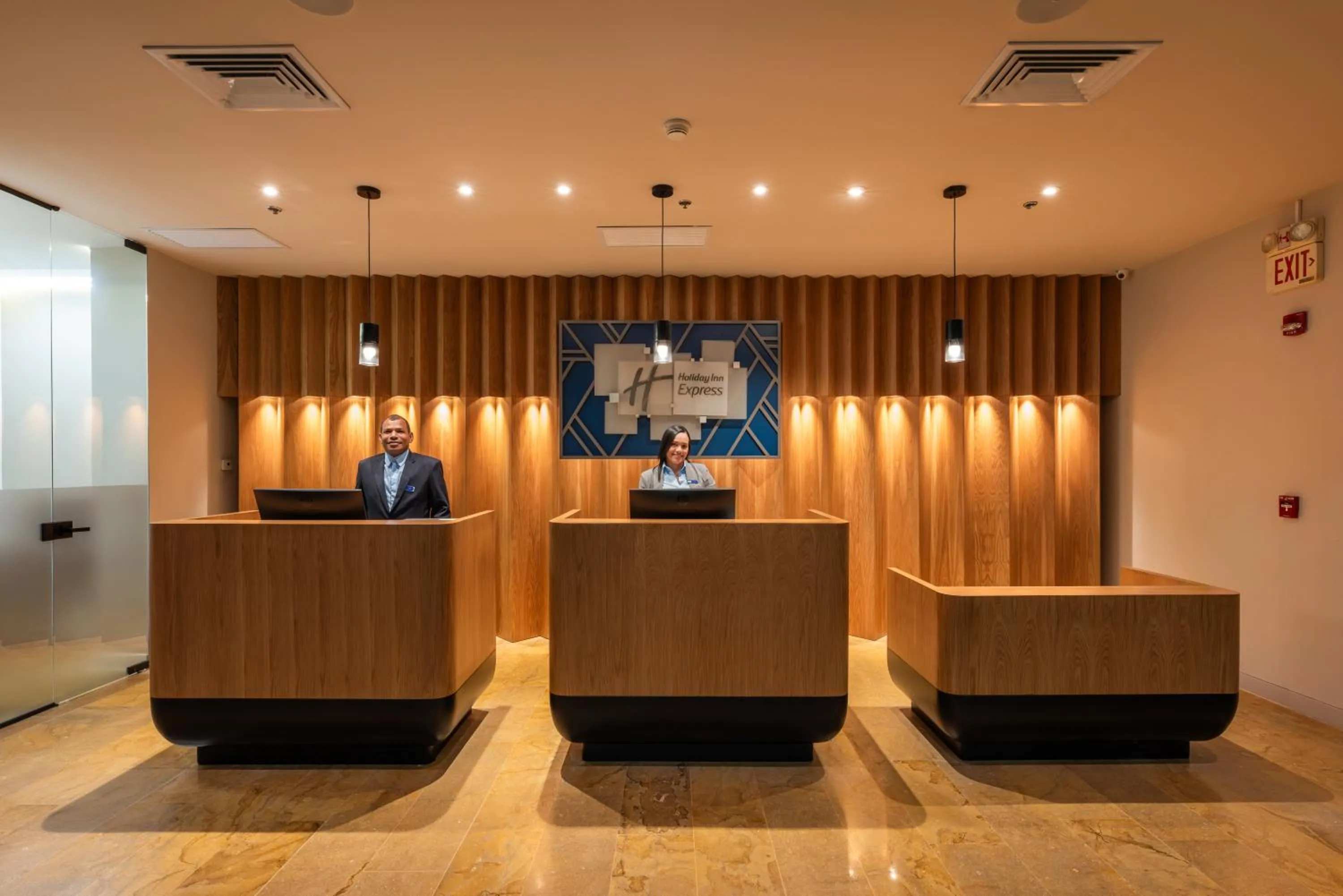 People in Hotel Holiday Inn Express & Suites Medellin by IHG