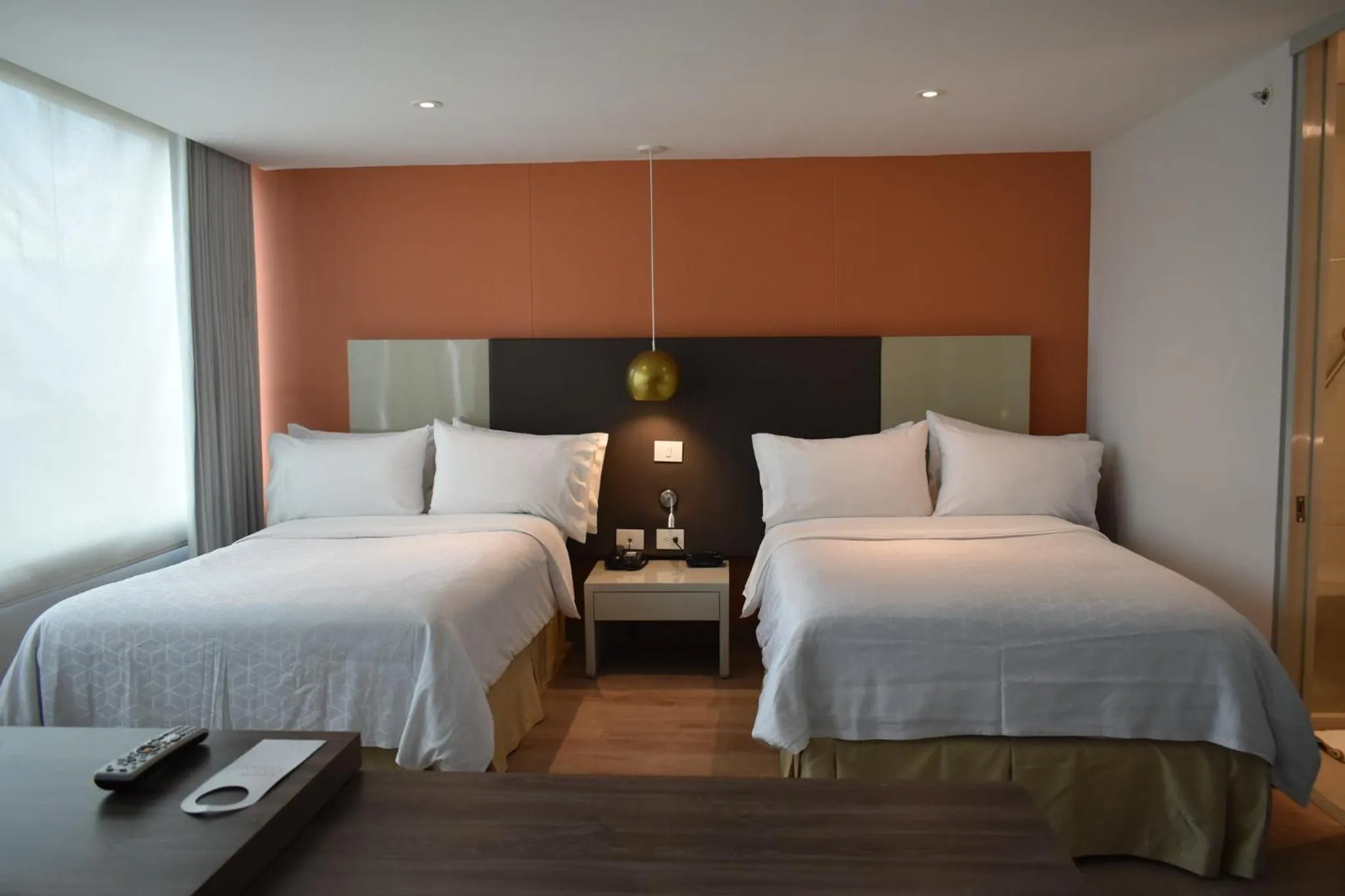 Photo of the whole room, Bed in Hotel Holiday Inn Express & Suites Medellin by IHG