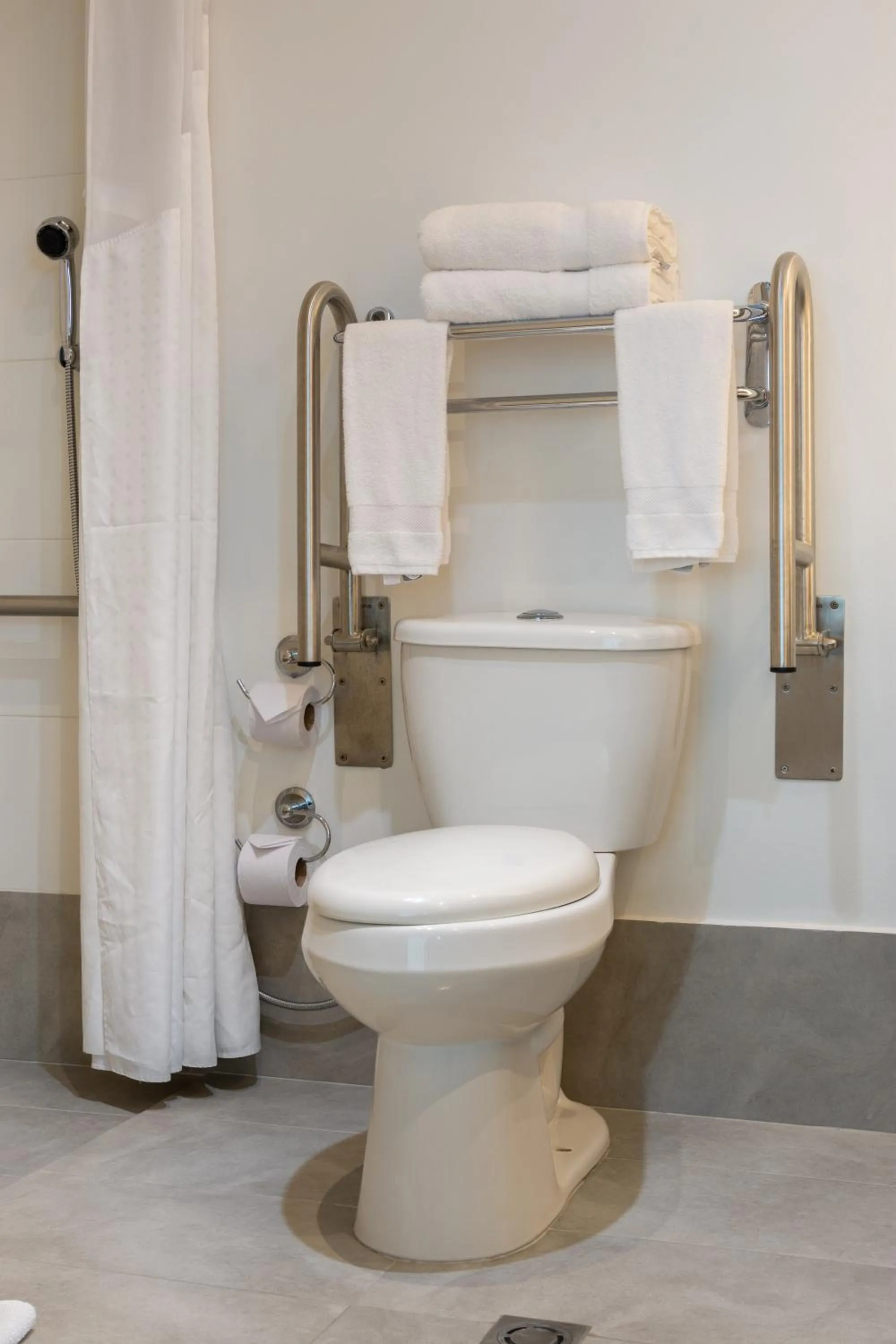 Suite - Mobility Access Tran Shower /Non-Smoking in Hotel Holiday Inn Express & Suites Medellin by IHG