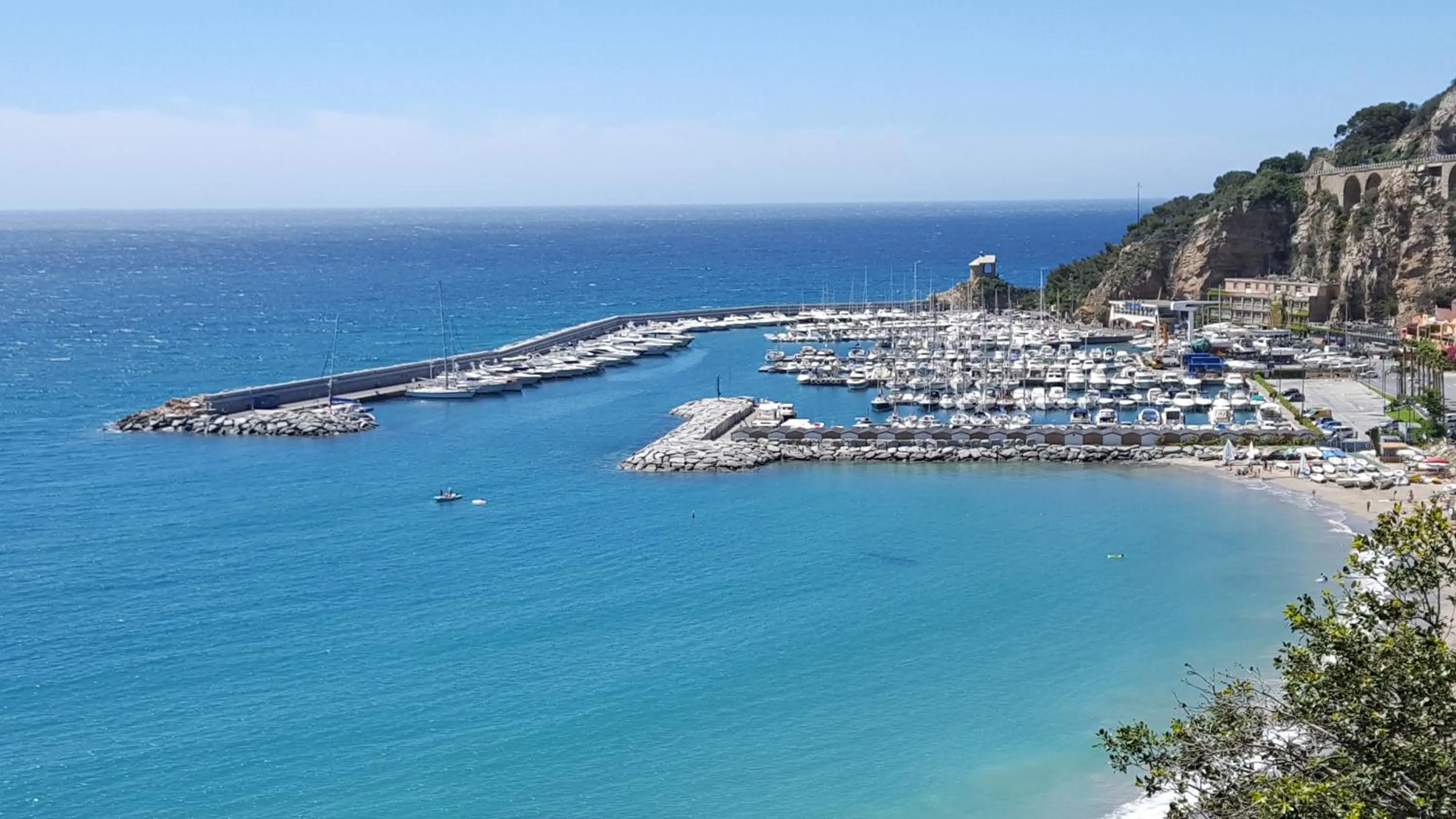 Nearby landmark in Hotel Regina