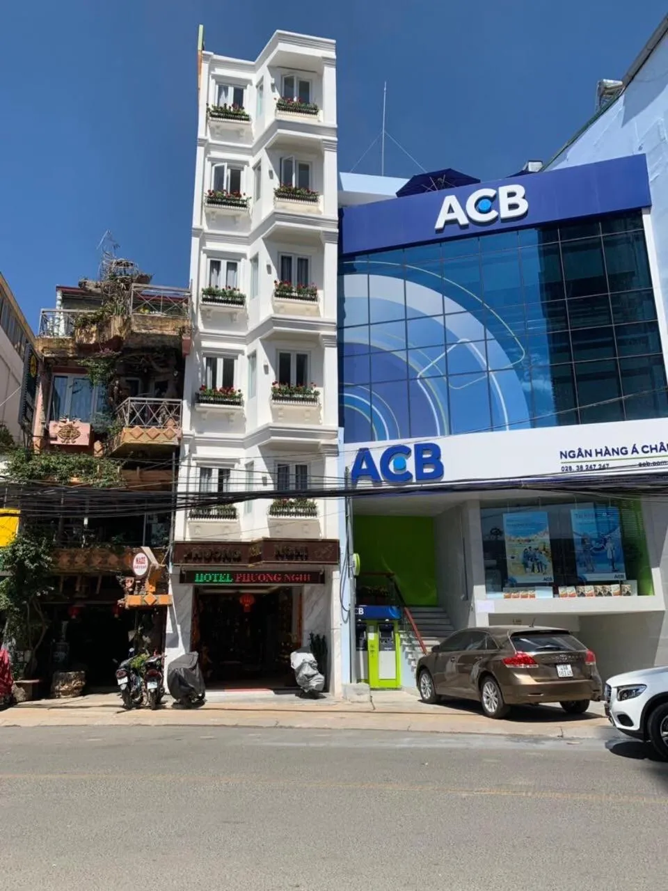 Property building in Hotel Phuong Nghi