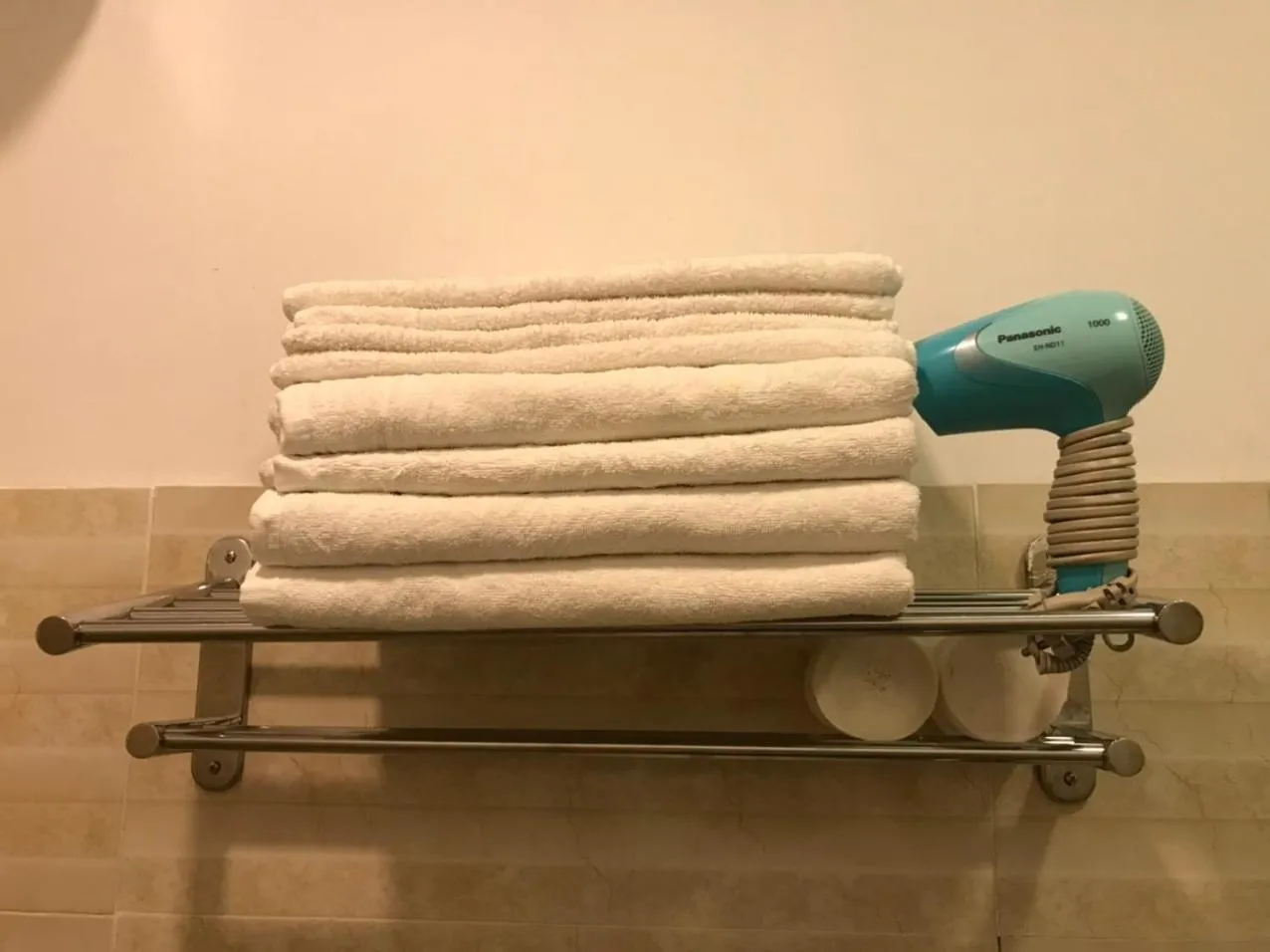 Shower in Hotel Phuong Nghi