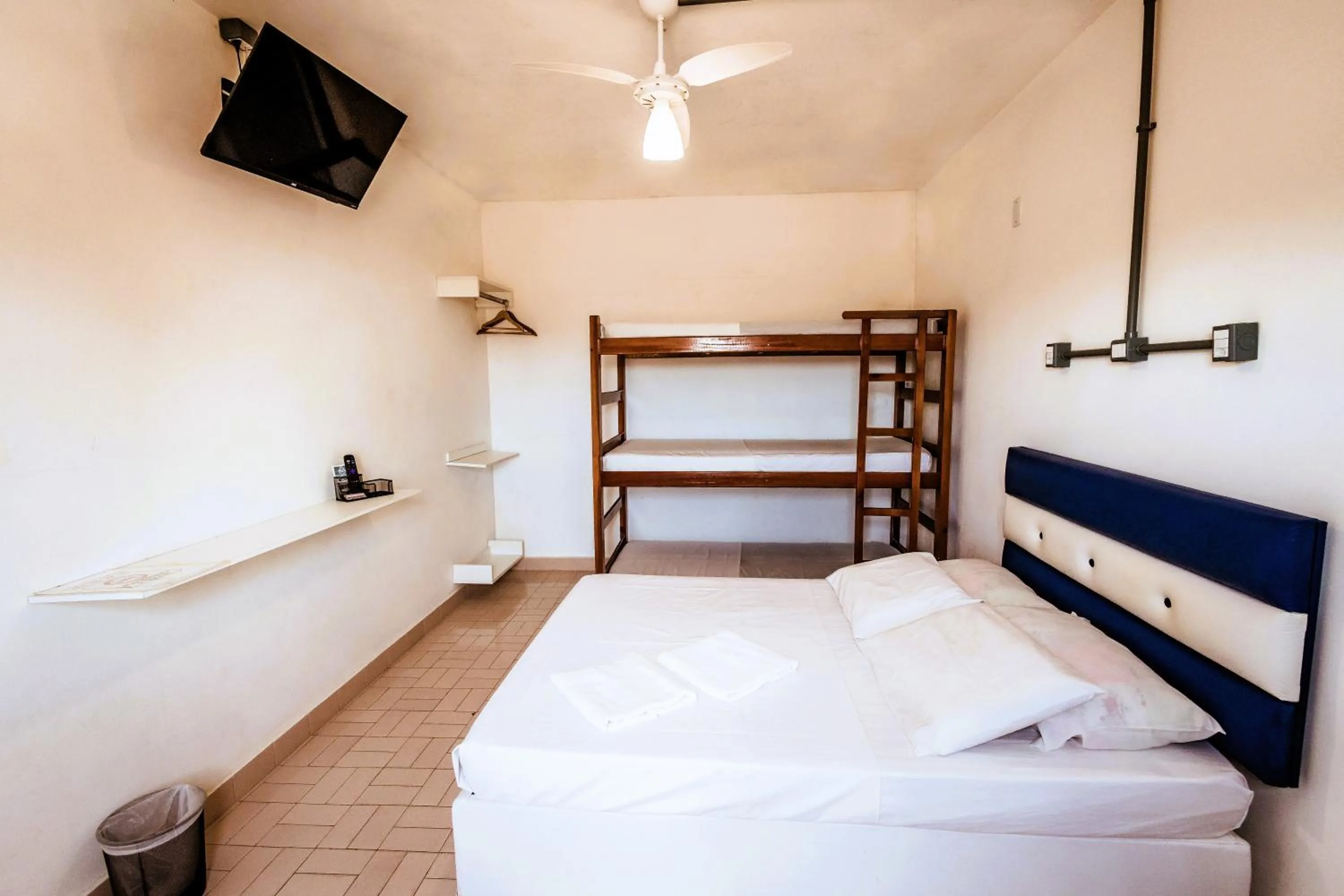 TV and multimedia, Bed in Pousada Peruibe 455