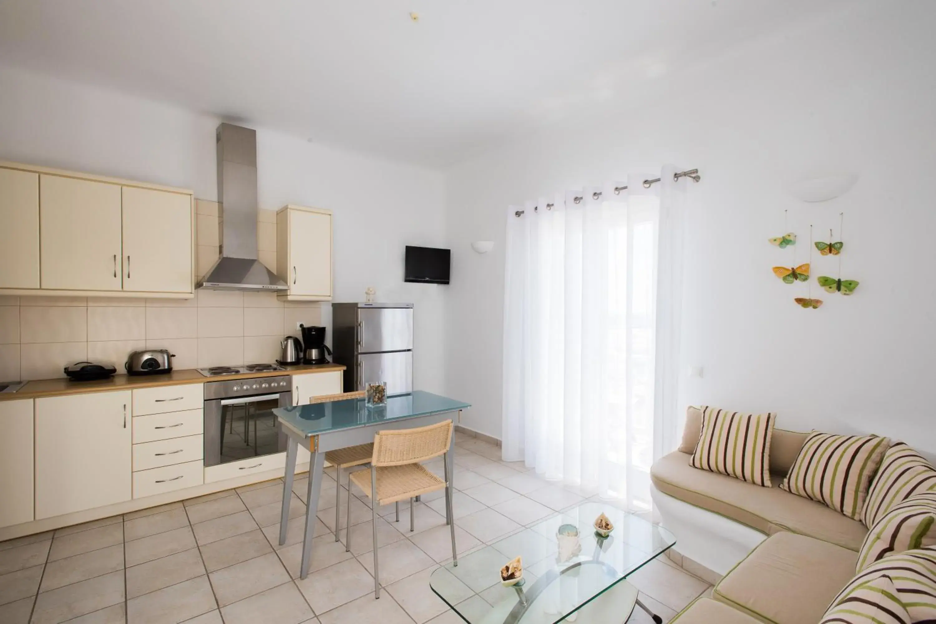 One-Bedroom Apartment with Sea or Side Sea View in Villa Nireas One-Bedroom Apartment with Sea or Side Sea View in Villa Nireas