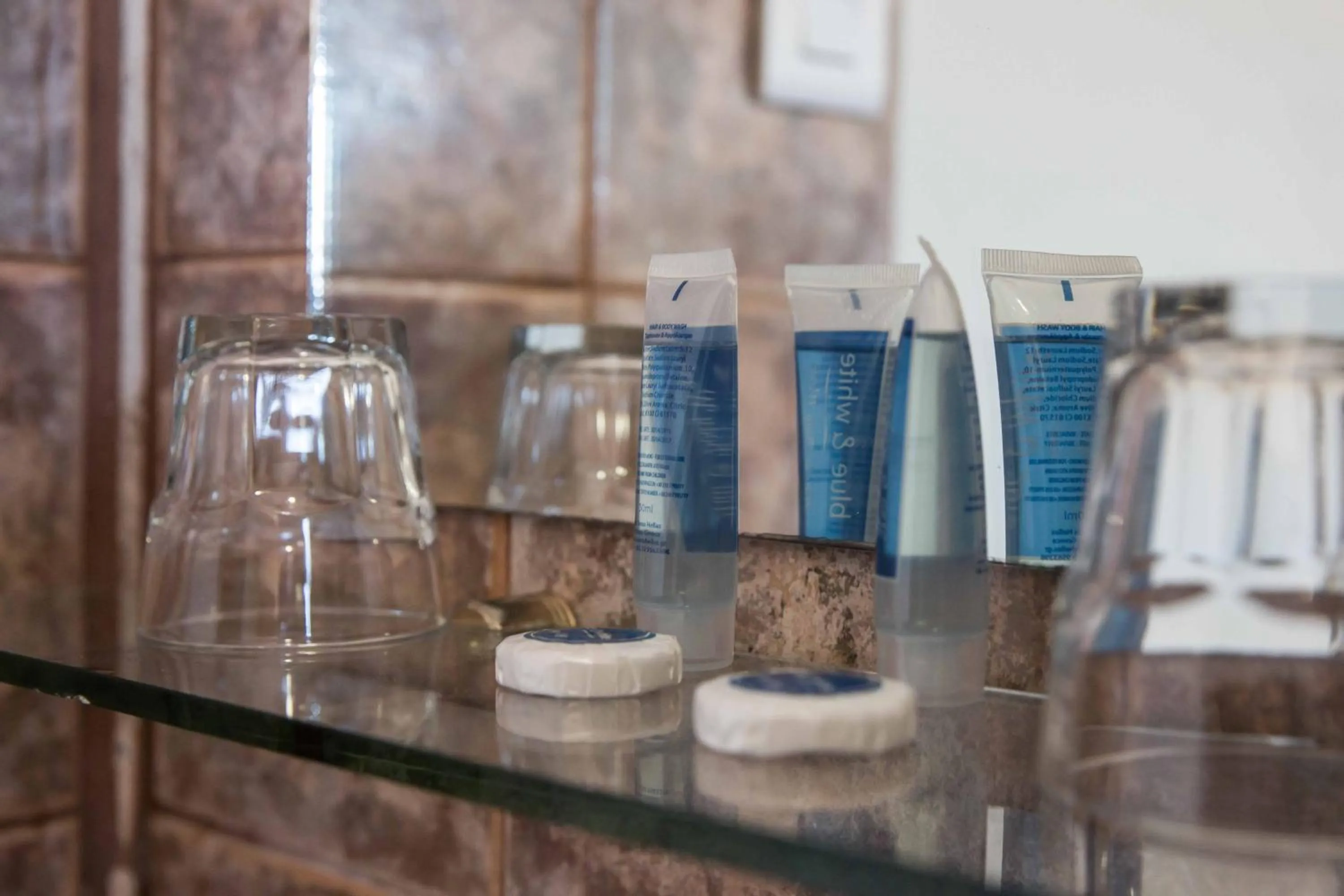 Bathroom in Tempi Hotel