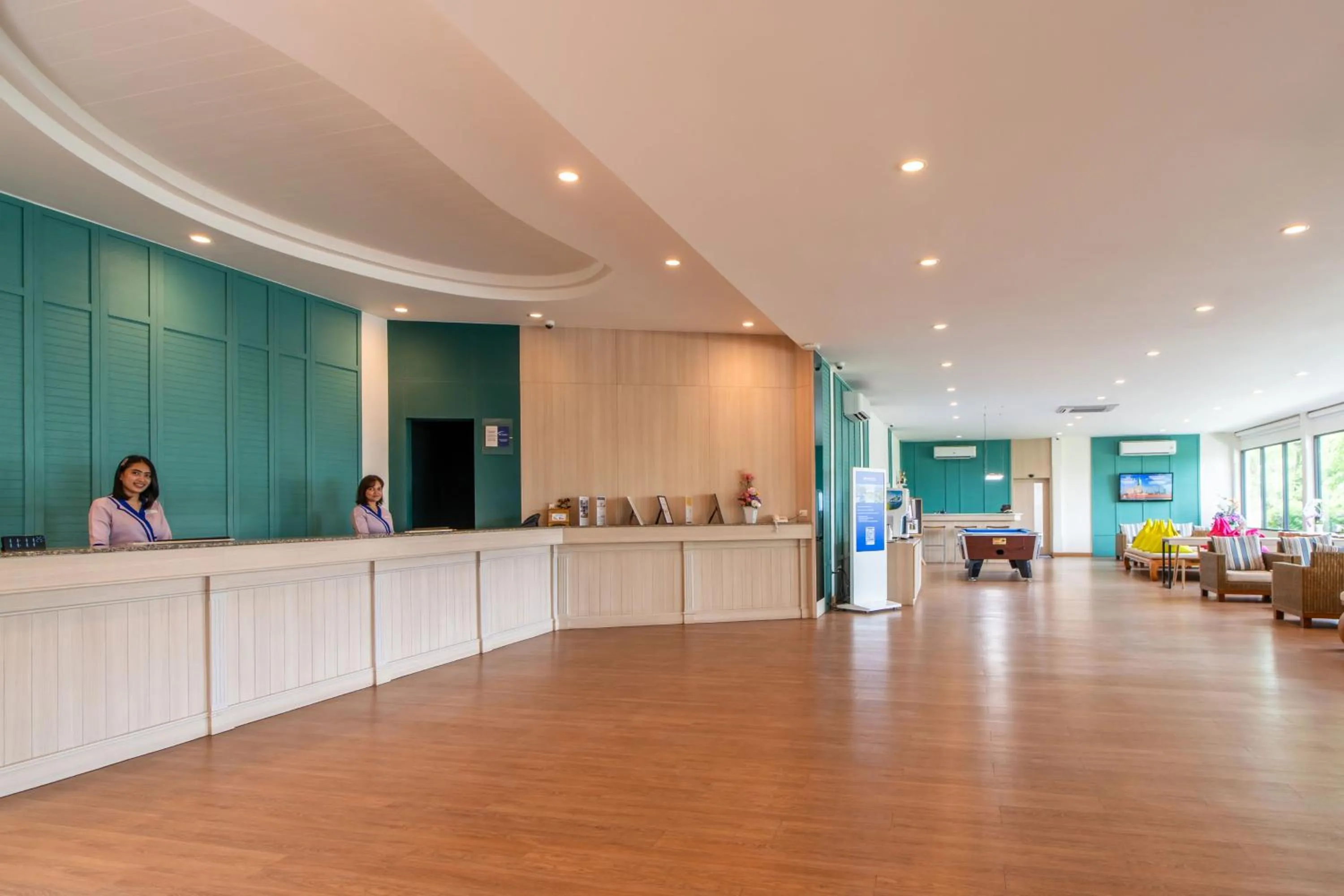 Lobby or reception in Best Western Phuket Ocean Resort