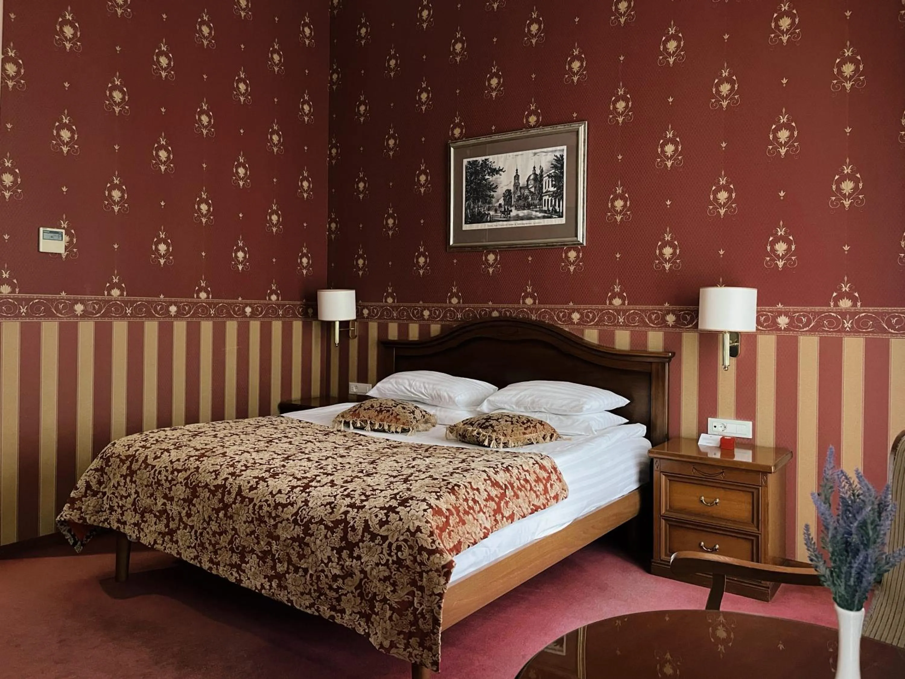 Bed in Continental Hotel