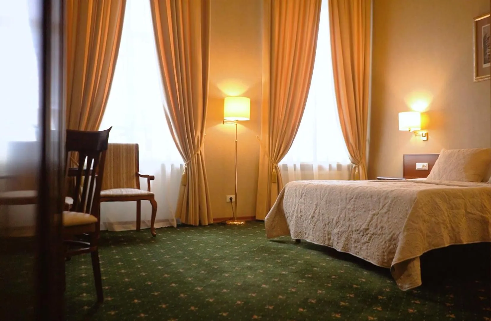 Bed in Continental Hotel