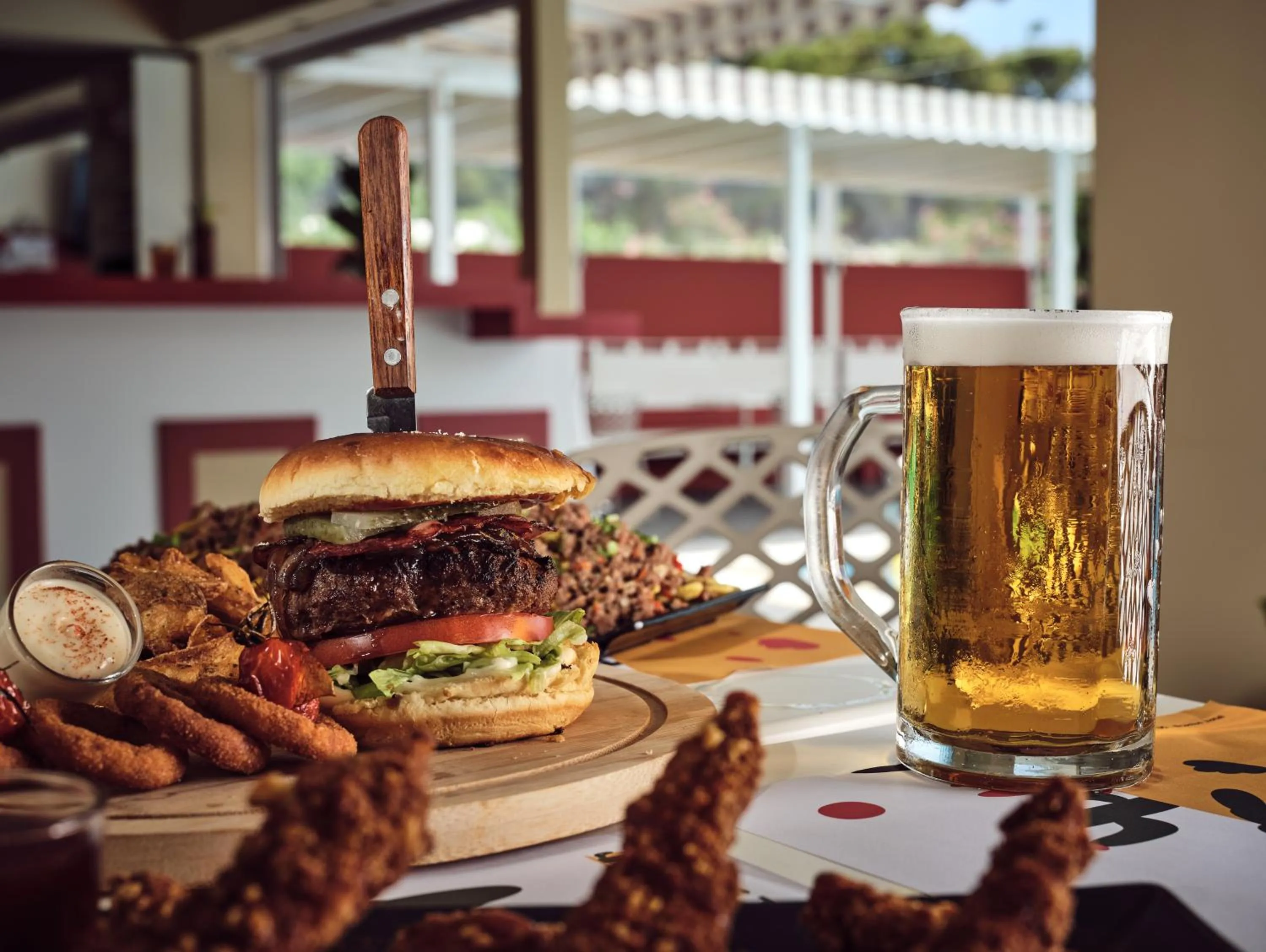 Food and drinks in Cactus Hotel