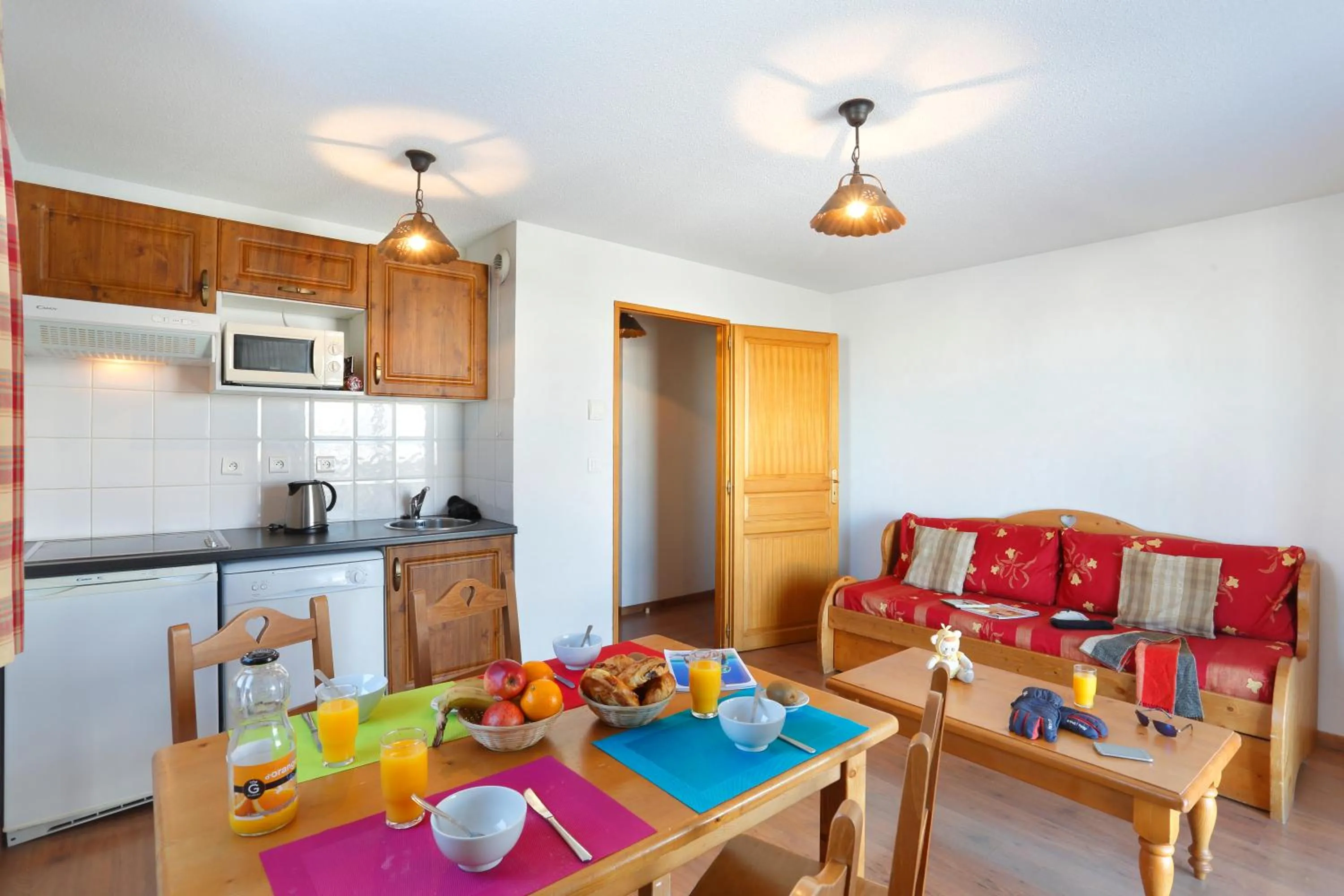 Kitchen or kitchenette in Résidence Goélia Le Hameau de Balestas