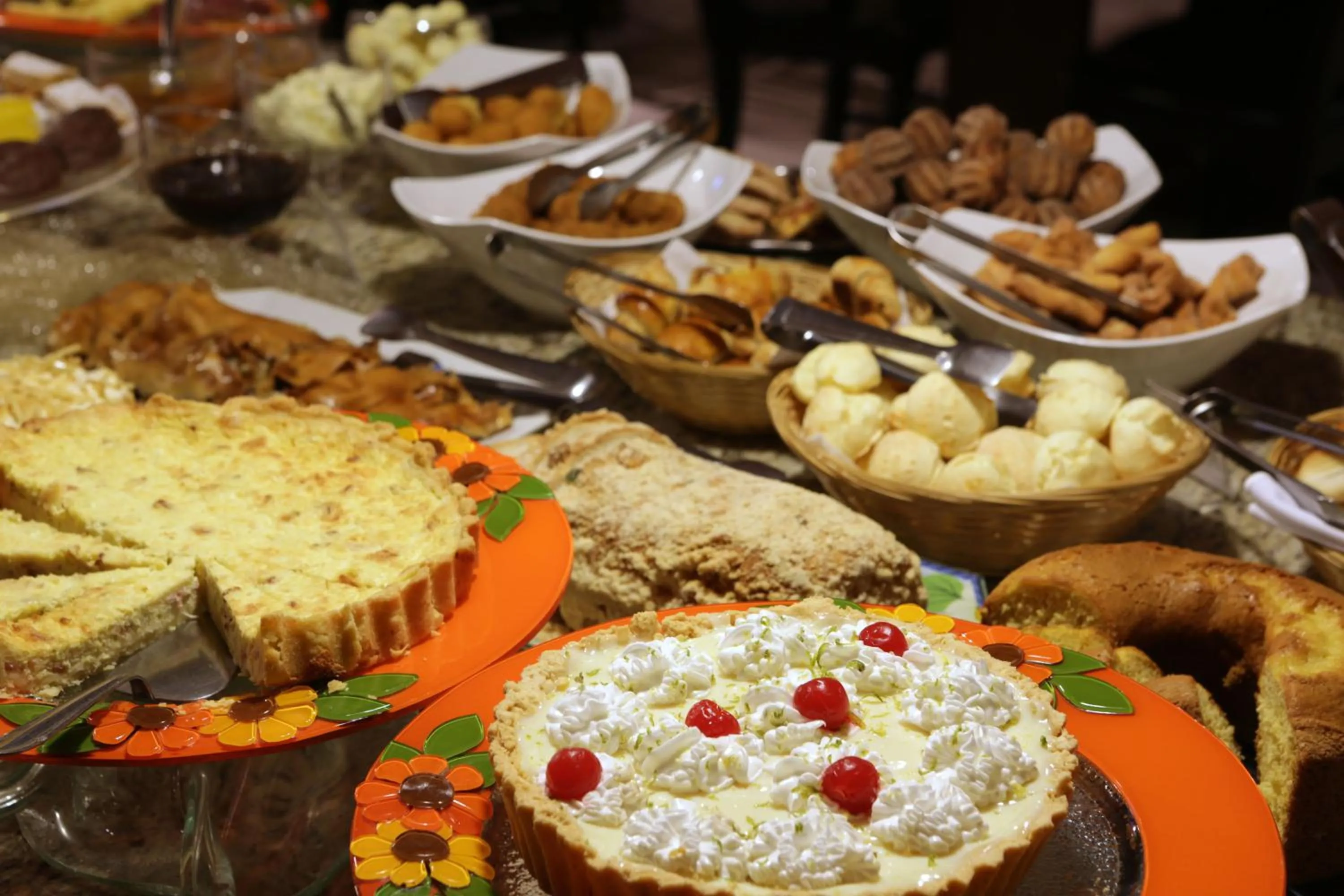 Food in Sky Centro Hotel & SPA