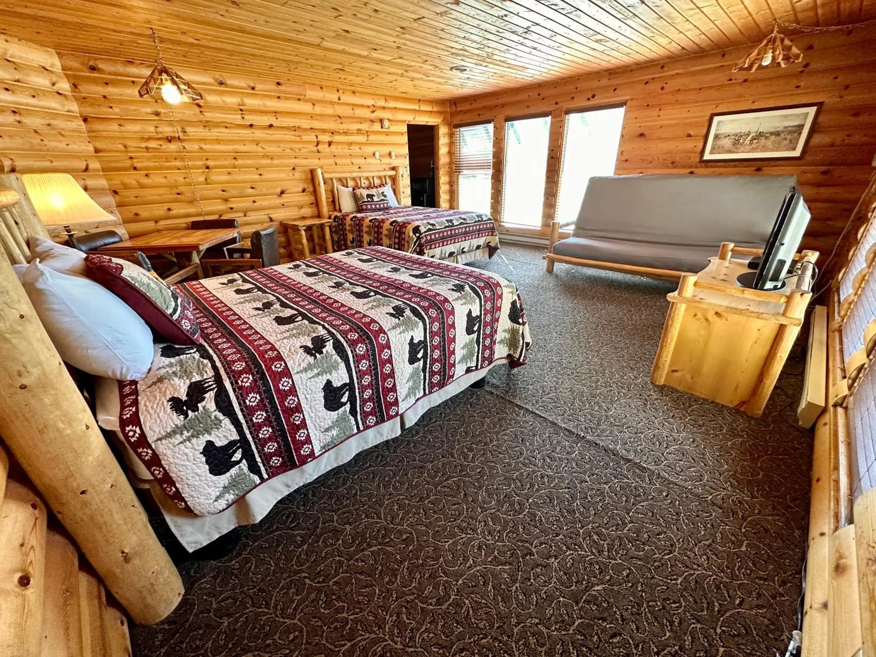 Deluxe Queen Room with Two Queen Beds in The Lodge at Lolo Hot Springs Deluxe Queen Room with Two Queen Beds in The Lodge at Lolo Hot Springs