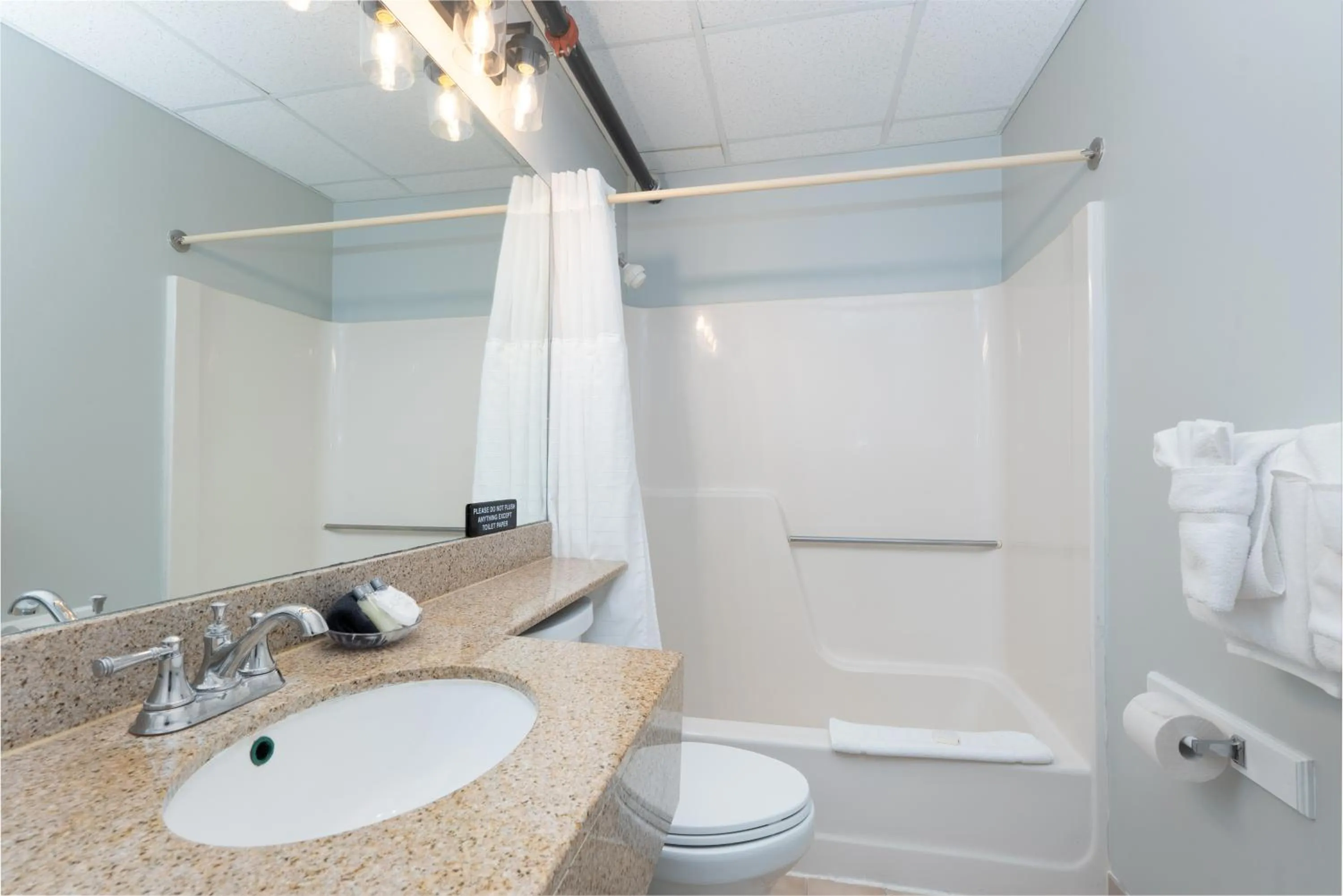 Shower in Boothbay Harbor Inn