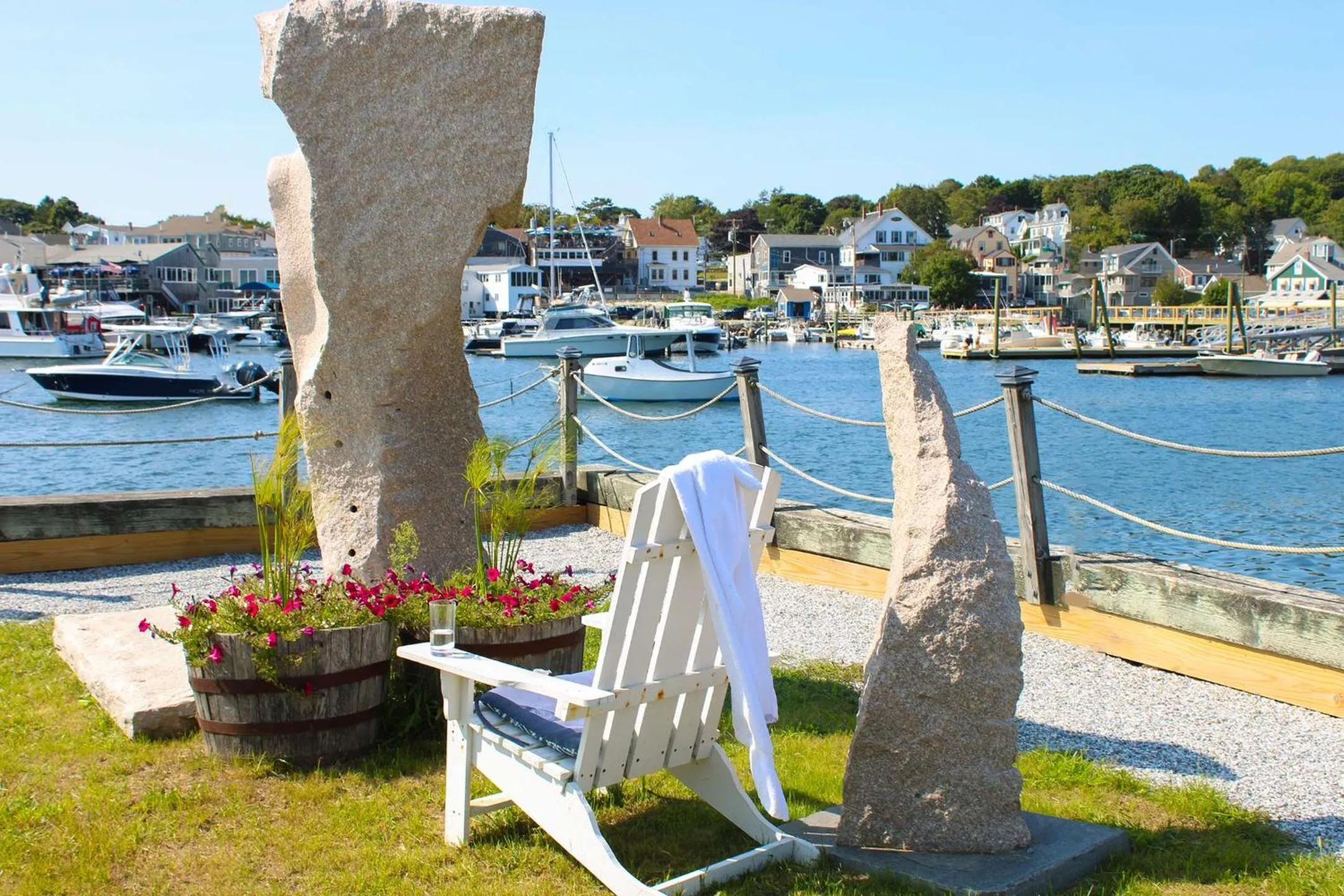 Property building in Boothbay Harbor Inn
