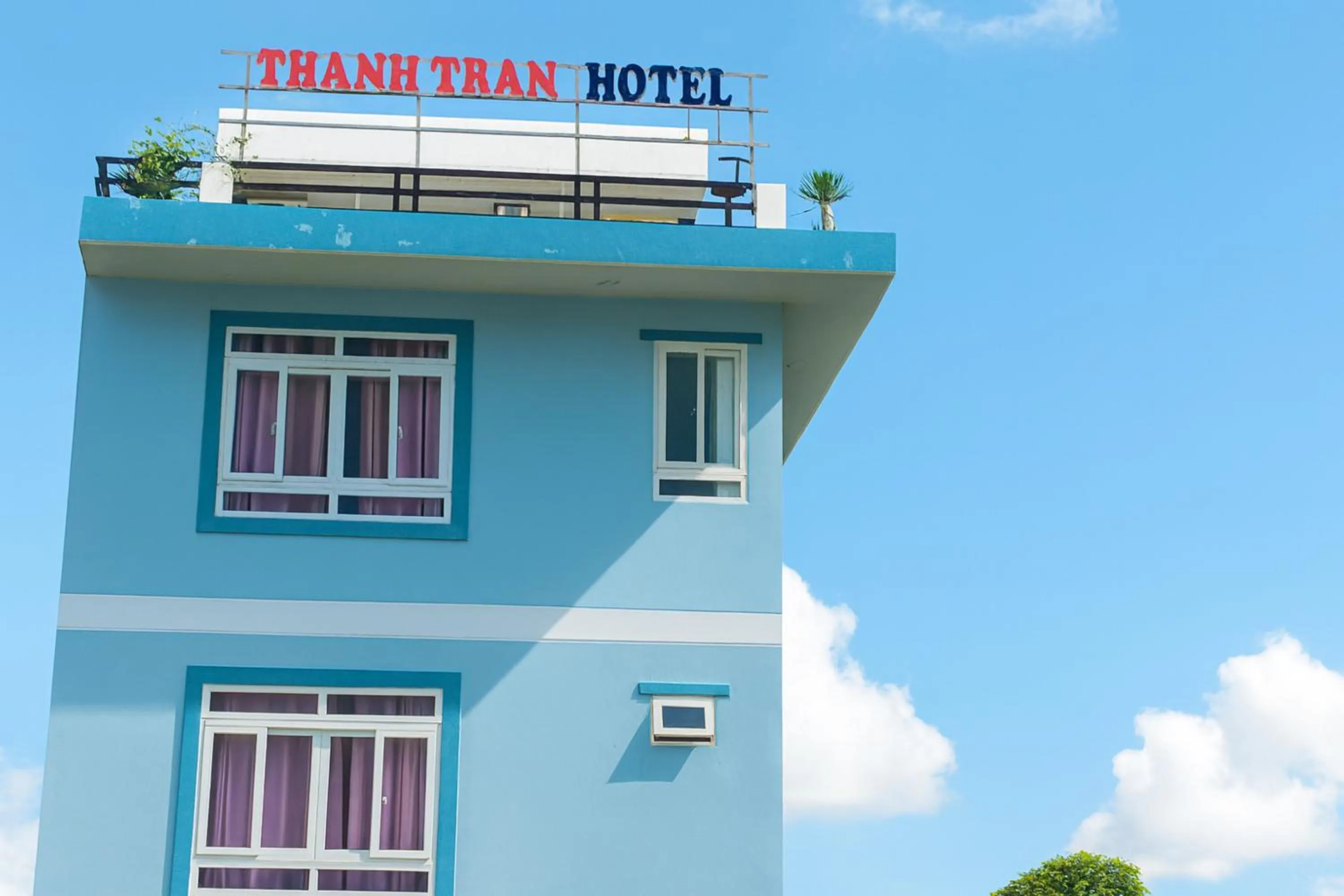 Property building in Thanh Tran Guesthouse Lý Sơn