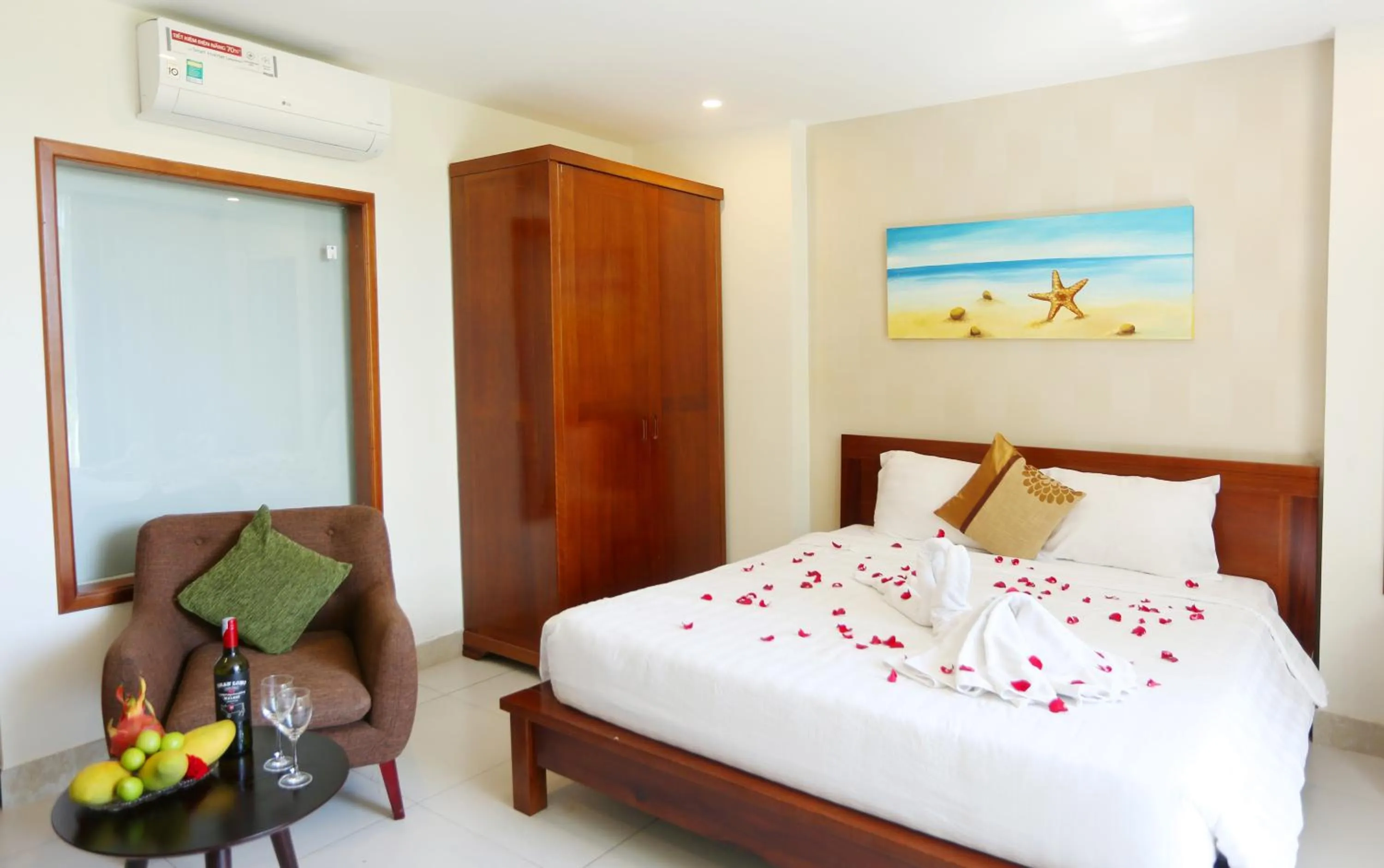 Photo of the whole room, Bed in Son Tra Green Hotel & Apartment