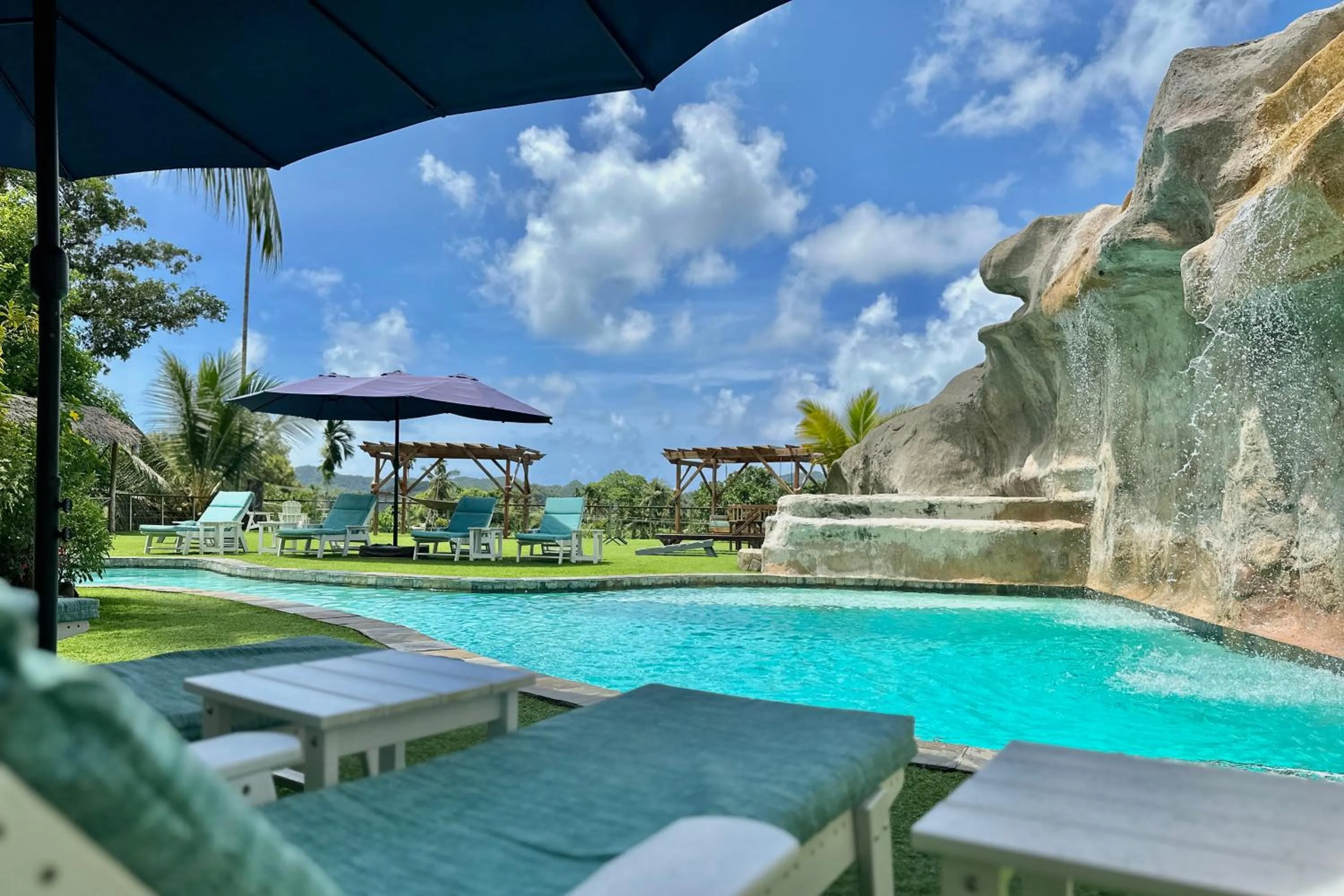 Swimming pool in Palau Central Hotel