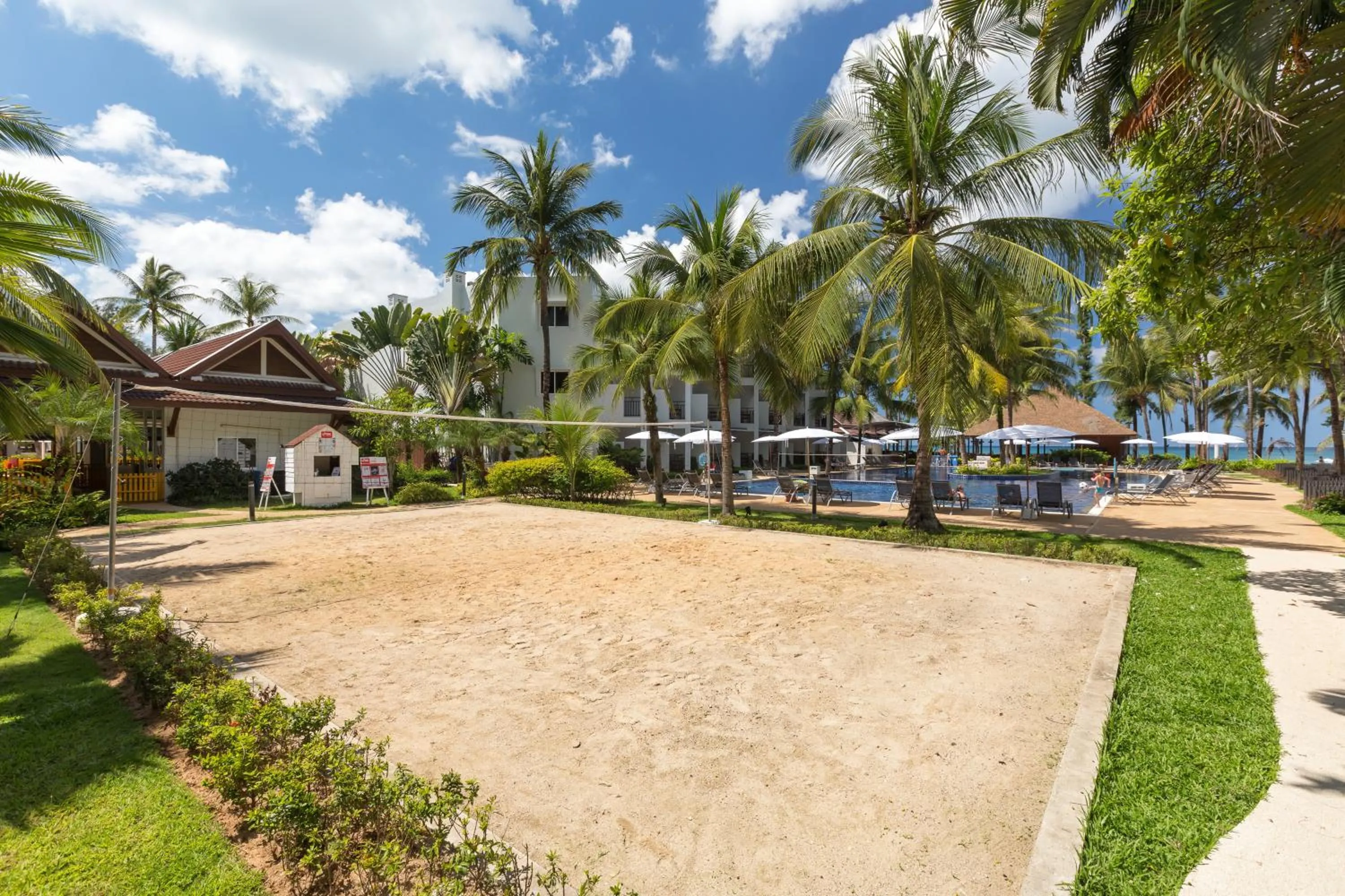 Activities in Sunwing Bangtao Beach