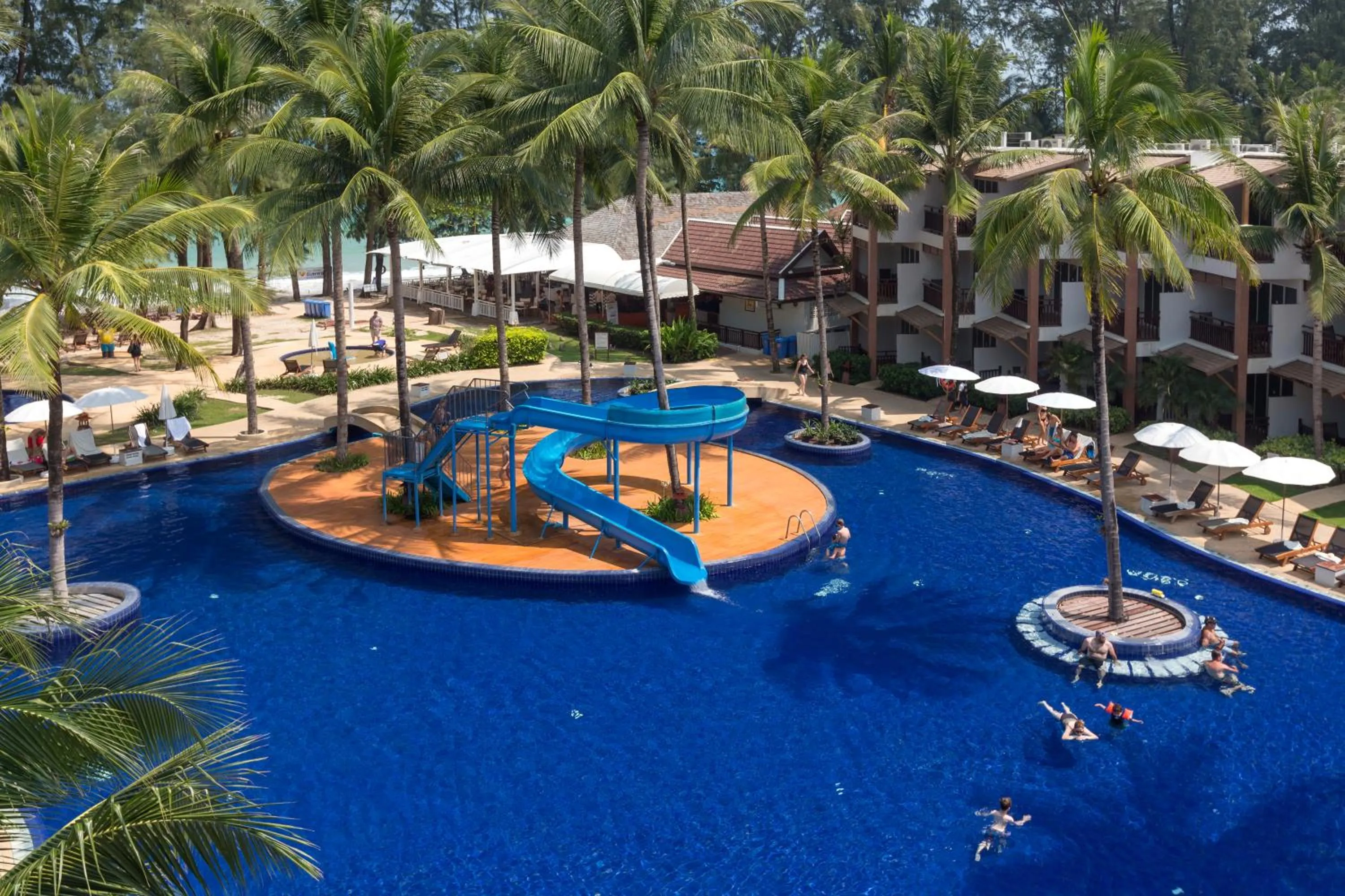 Swimming pool in Sunwing Bangtao Beach