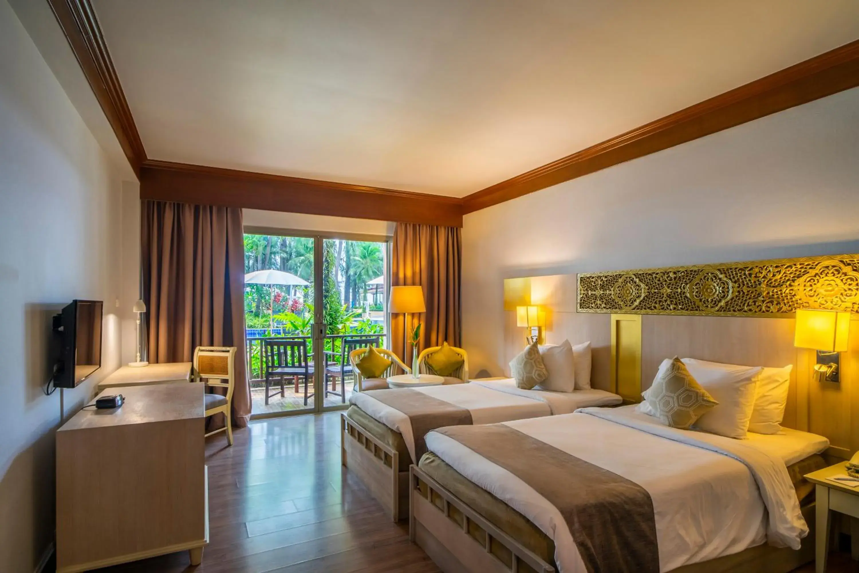 Deluxe Twin Room with Ground Terrace in Best Western Premier Bangtao Beach Resort & Spa Deluxe Twin Room with Ground Terrace in Best Western Premier Bangtao Beach Resort & Spa