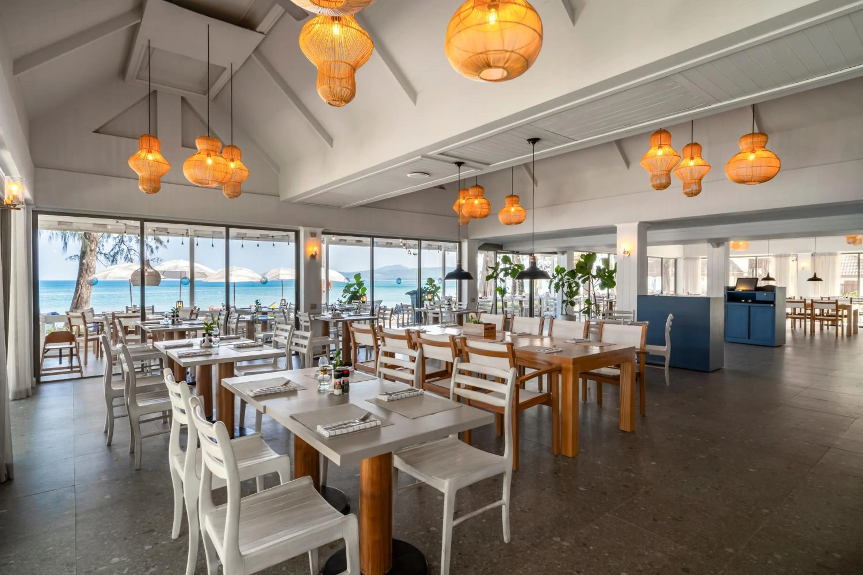 Restaurant/places to eat in Best Western Premier Bangtao Beach Resort & Spa