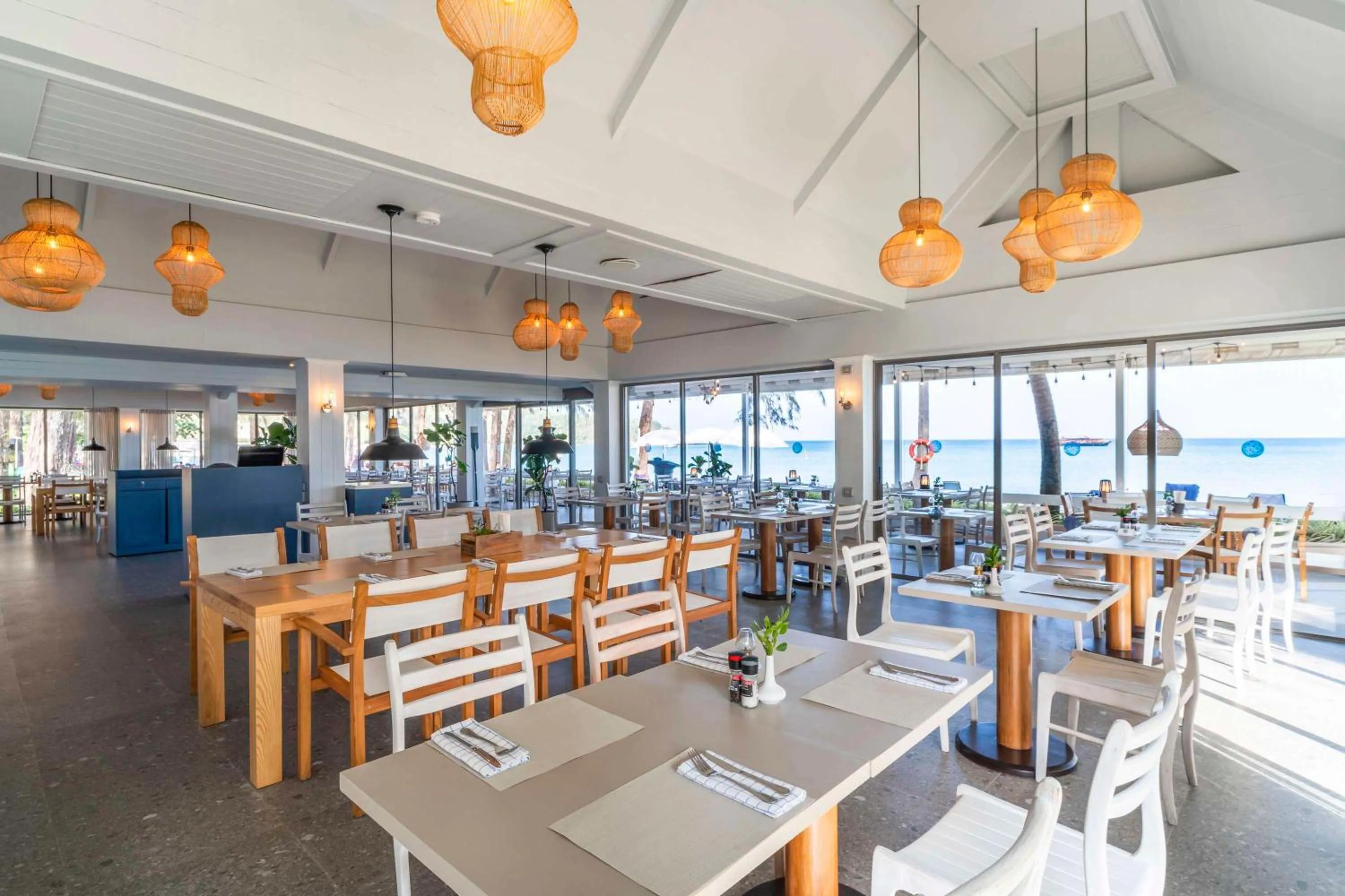 Restaurant/places to eat in Best Western Premier Bangtao Beach Resort & Spa