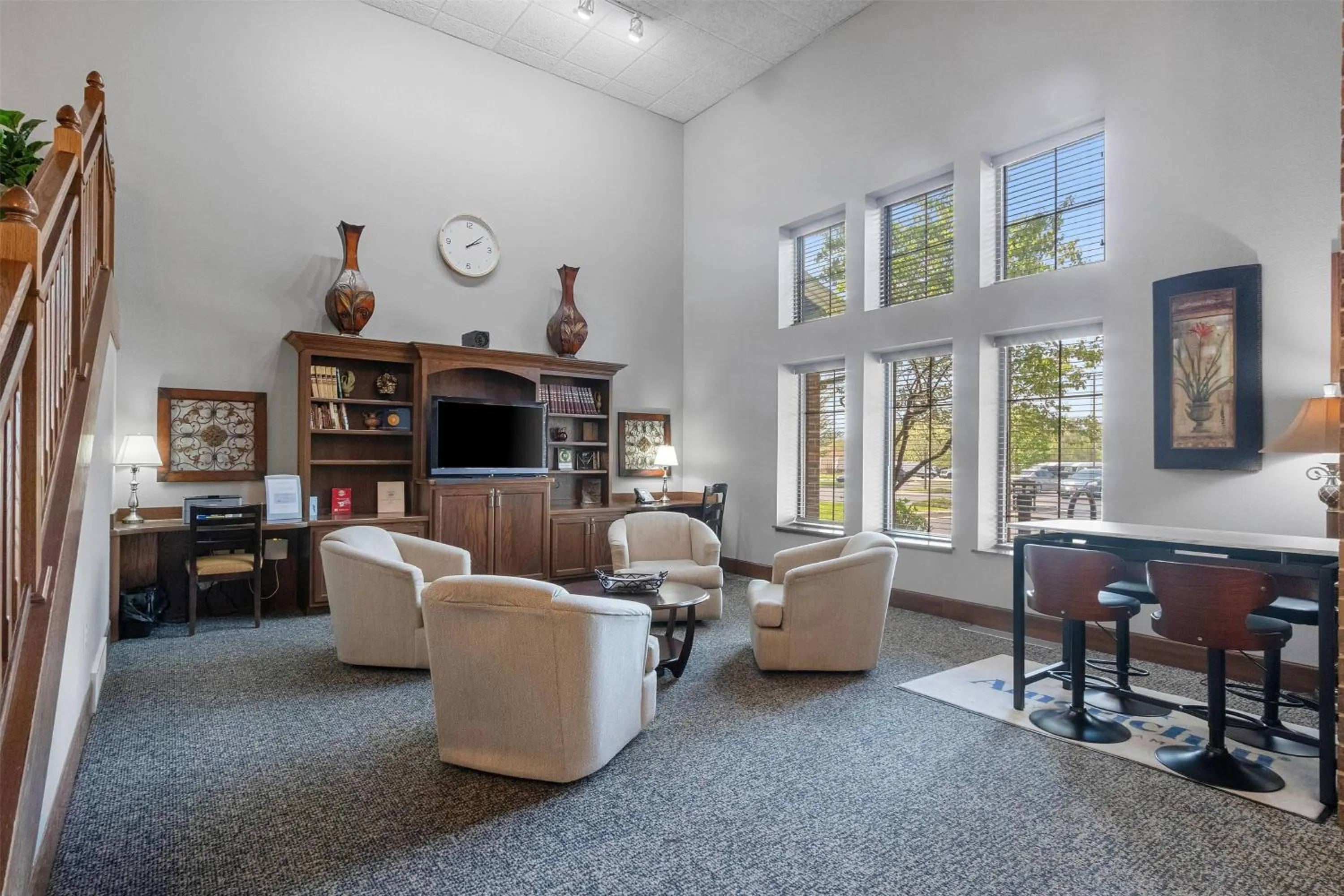 Lobby or reception in AmericInn by Wyndham Green Bay East