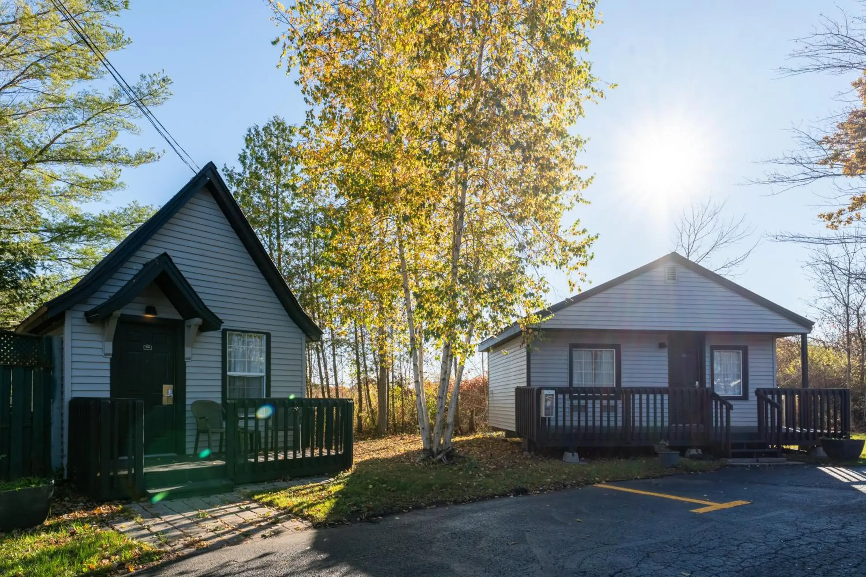 King Cottage - Non-Smoking in Super 8 by Wyndham Gananoque - Country Squire Resort King Cottage - Non-Smoking in Super 8 by Wyndham Gananoque - Country Squire Resort