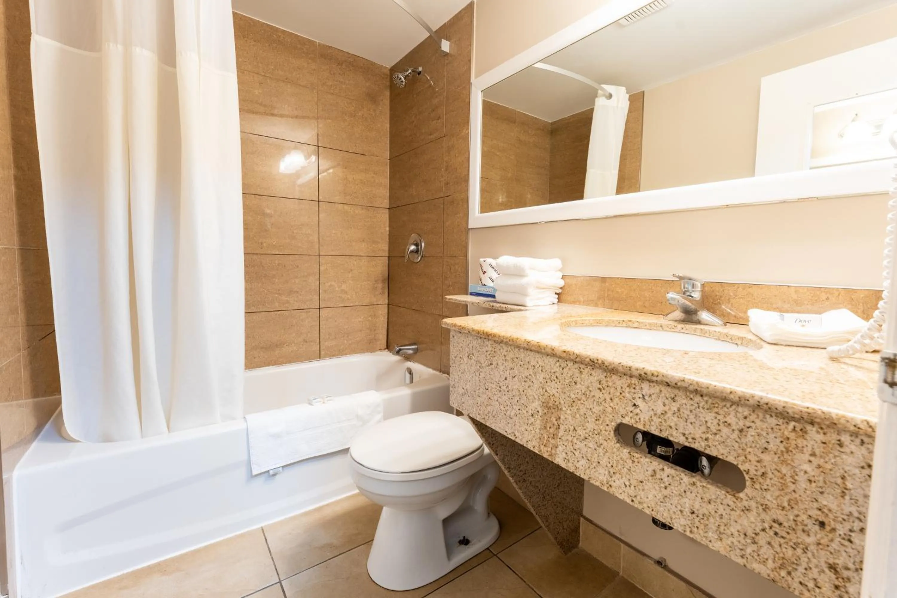 Super 8 by Wyndham Gananoque - Country Squire Resort