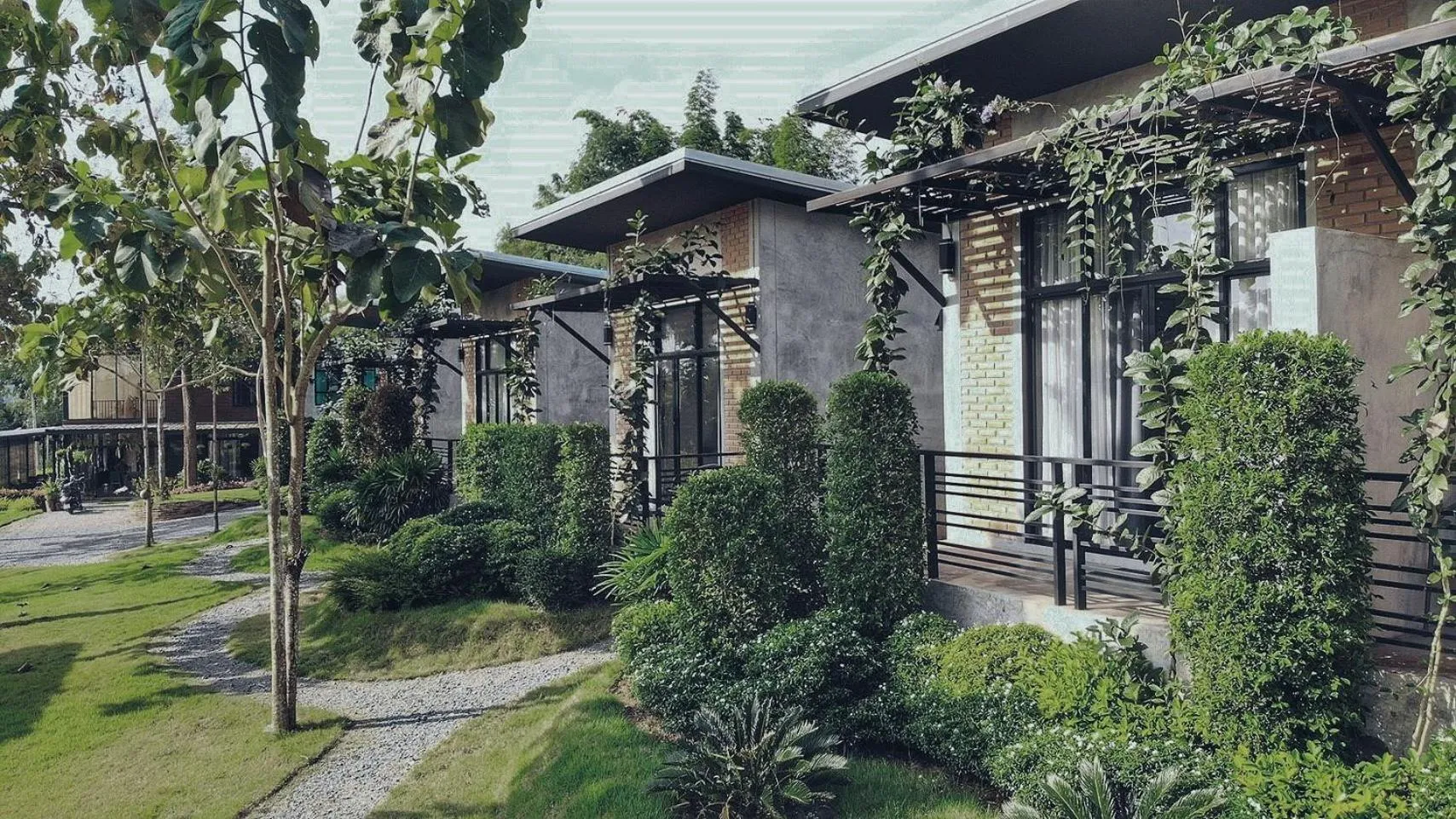 Property building in Casa Foresta Nan