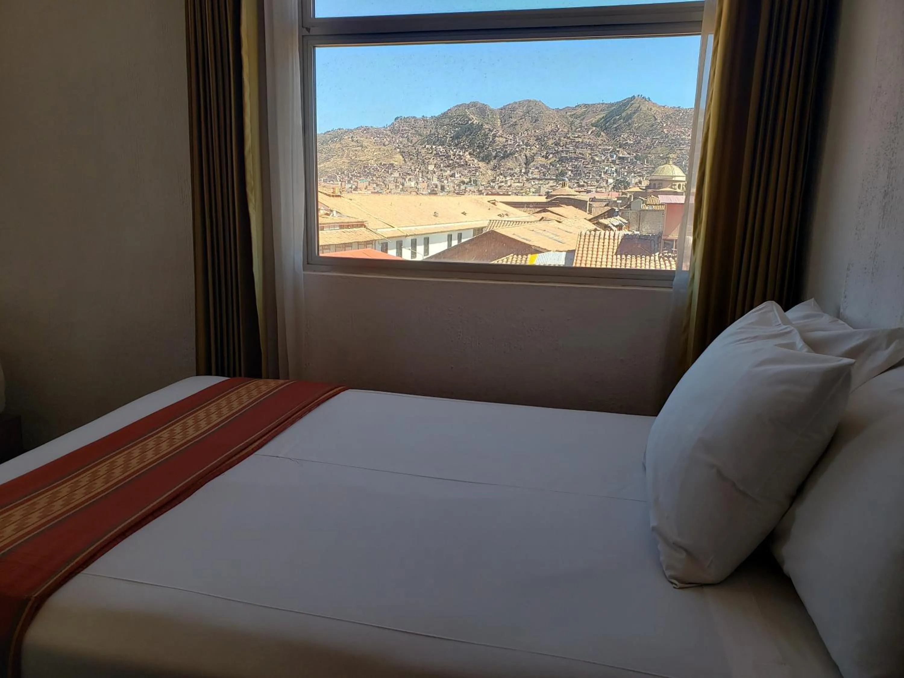 Bedroom, Bed in Hotel Sueños del Inka