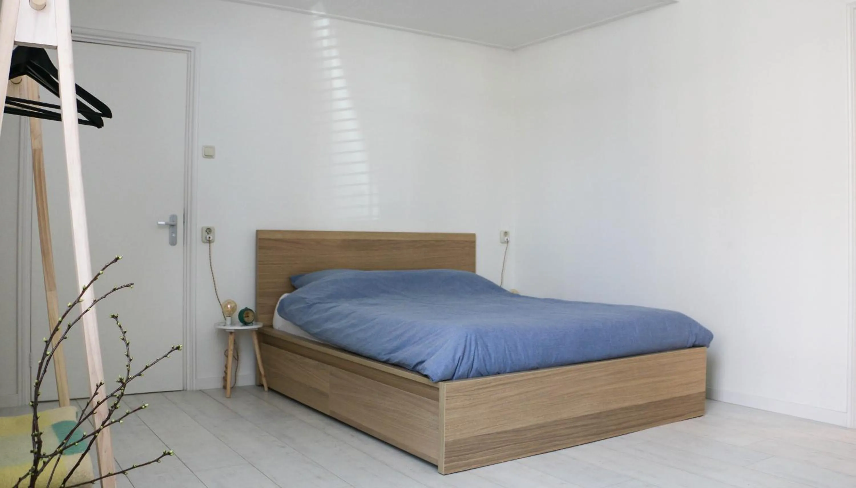 Photo of the whole room, Bed in Logement Nij Bonga Holwerd