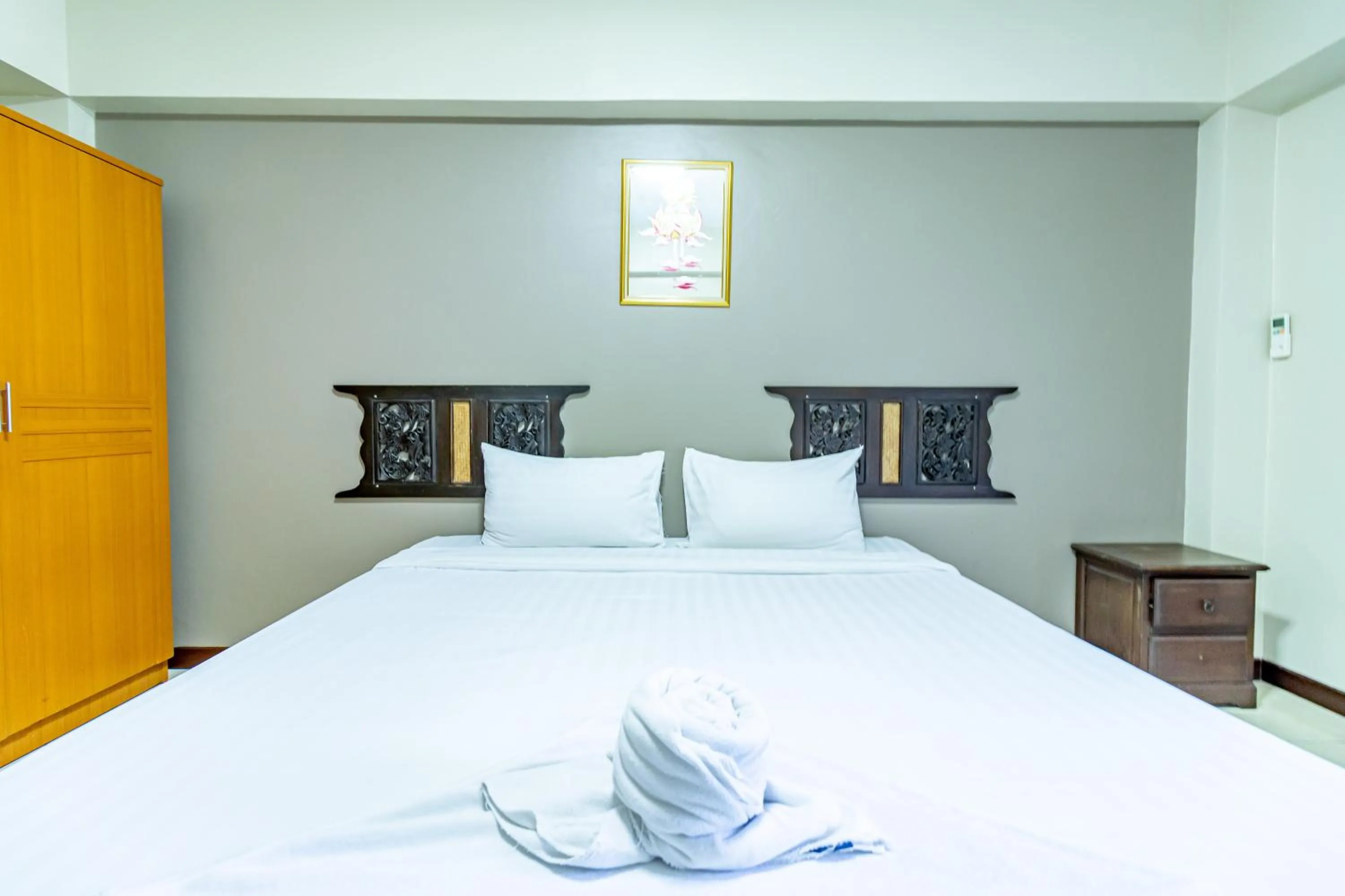 Bed in Silver Gold Garden, Suvarnabhumi Airport