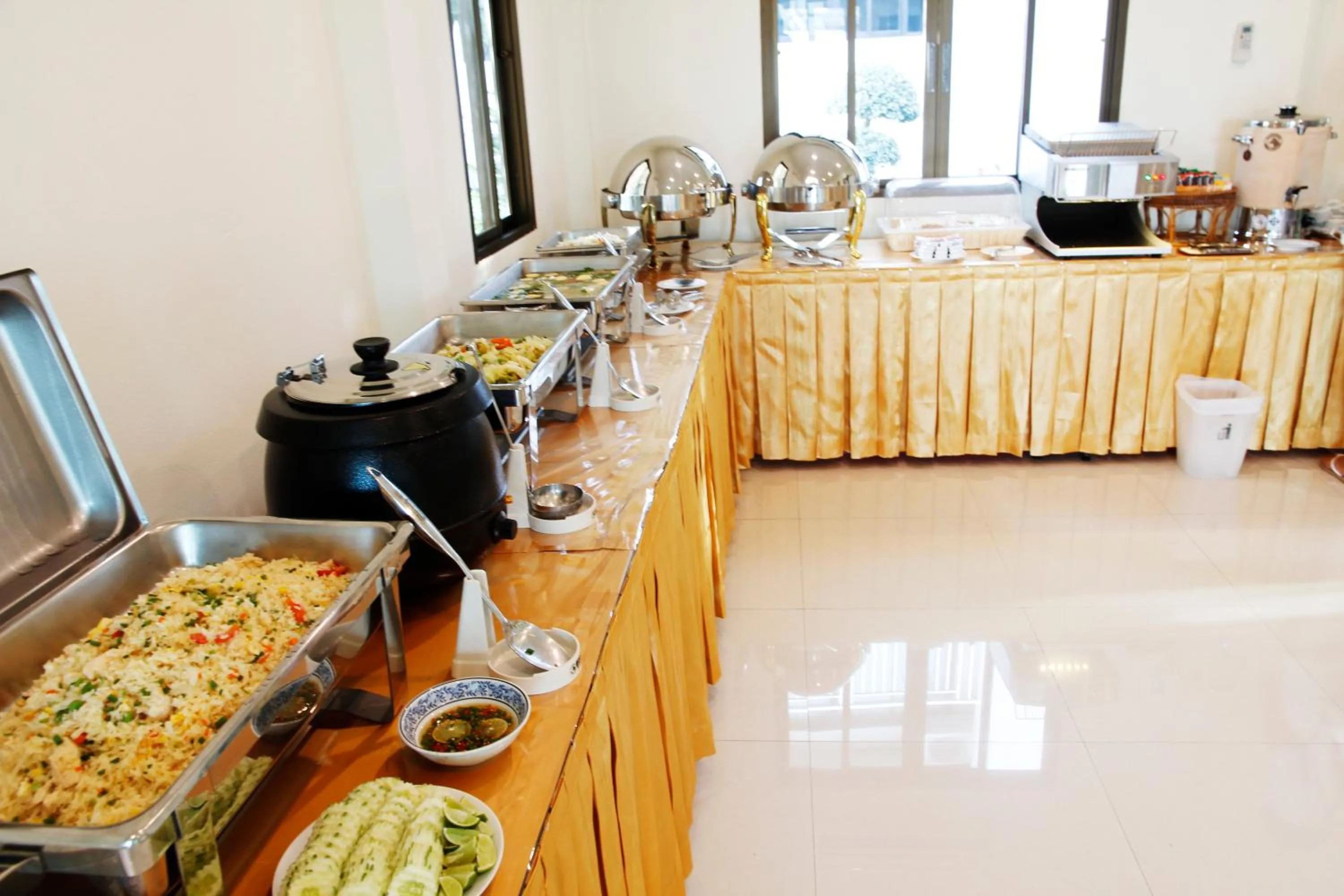 Restaurant/places to eat in Silver Gold Garden, Suvarnabhumi Airport