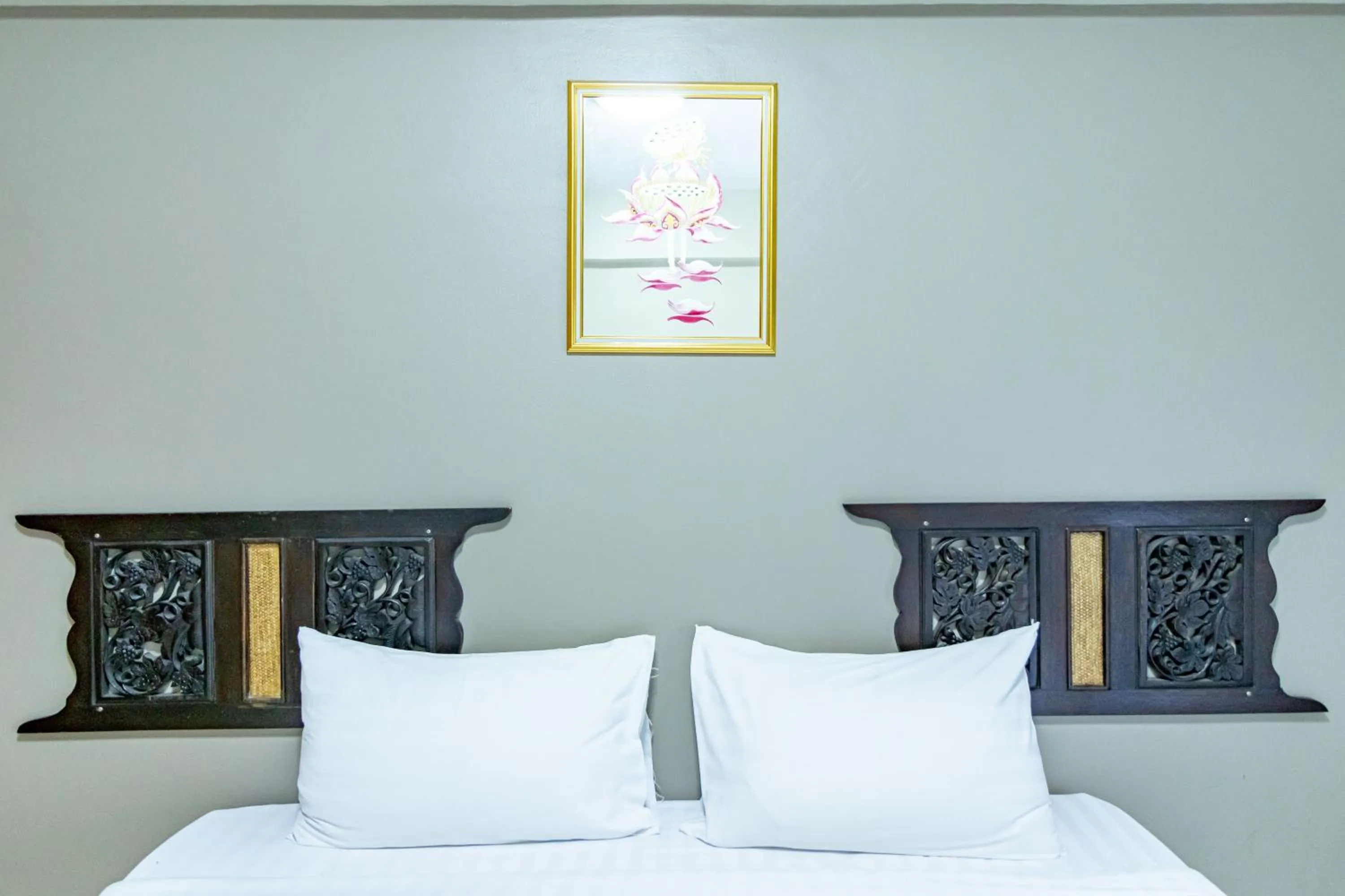 Bed in Silver Gold Garden, Suvarnabhumi Airport