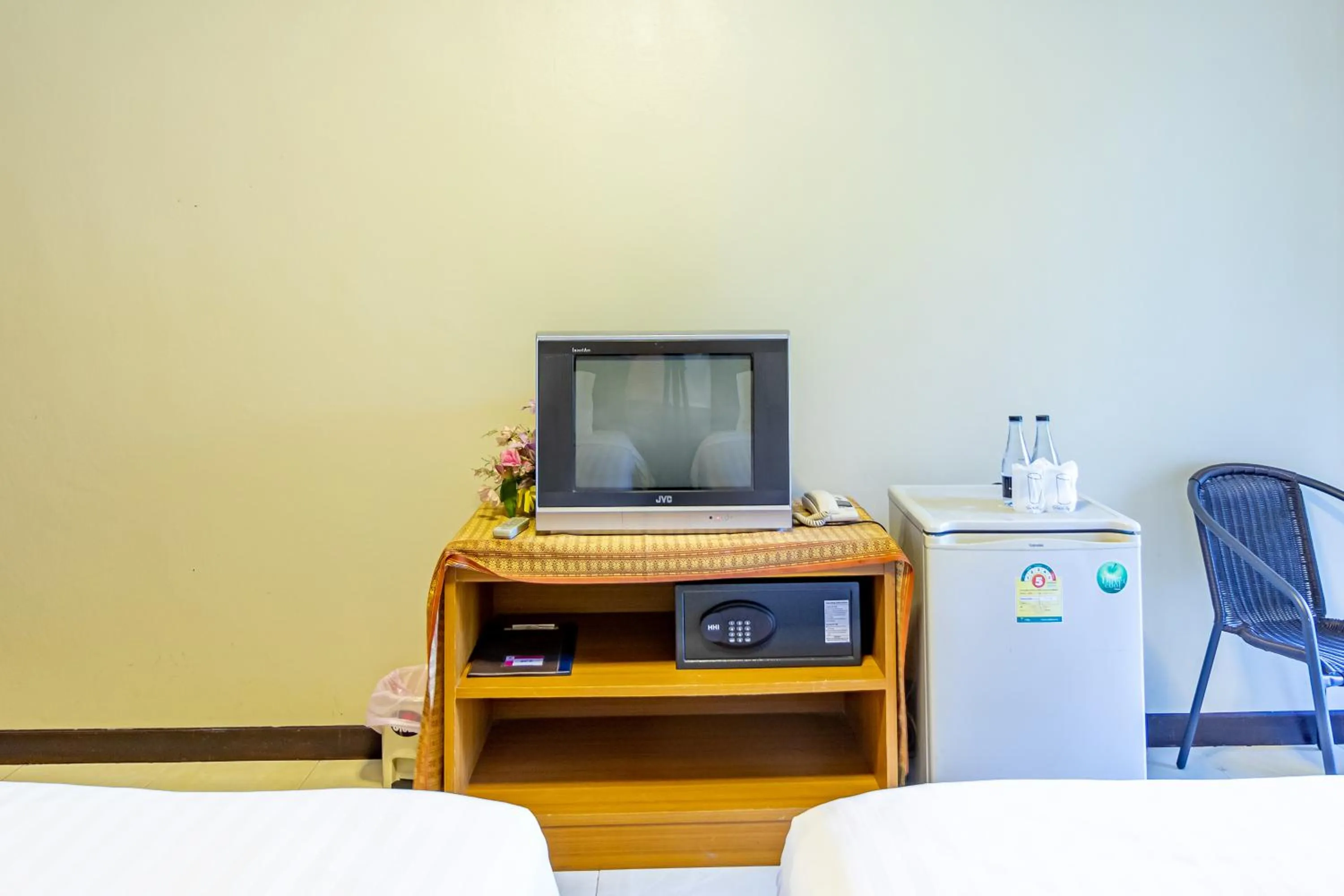 Silver Gold Garden, Suvarnabhumi Airport