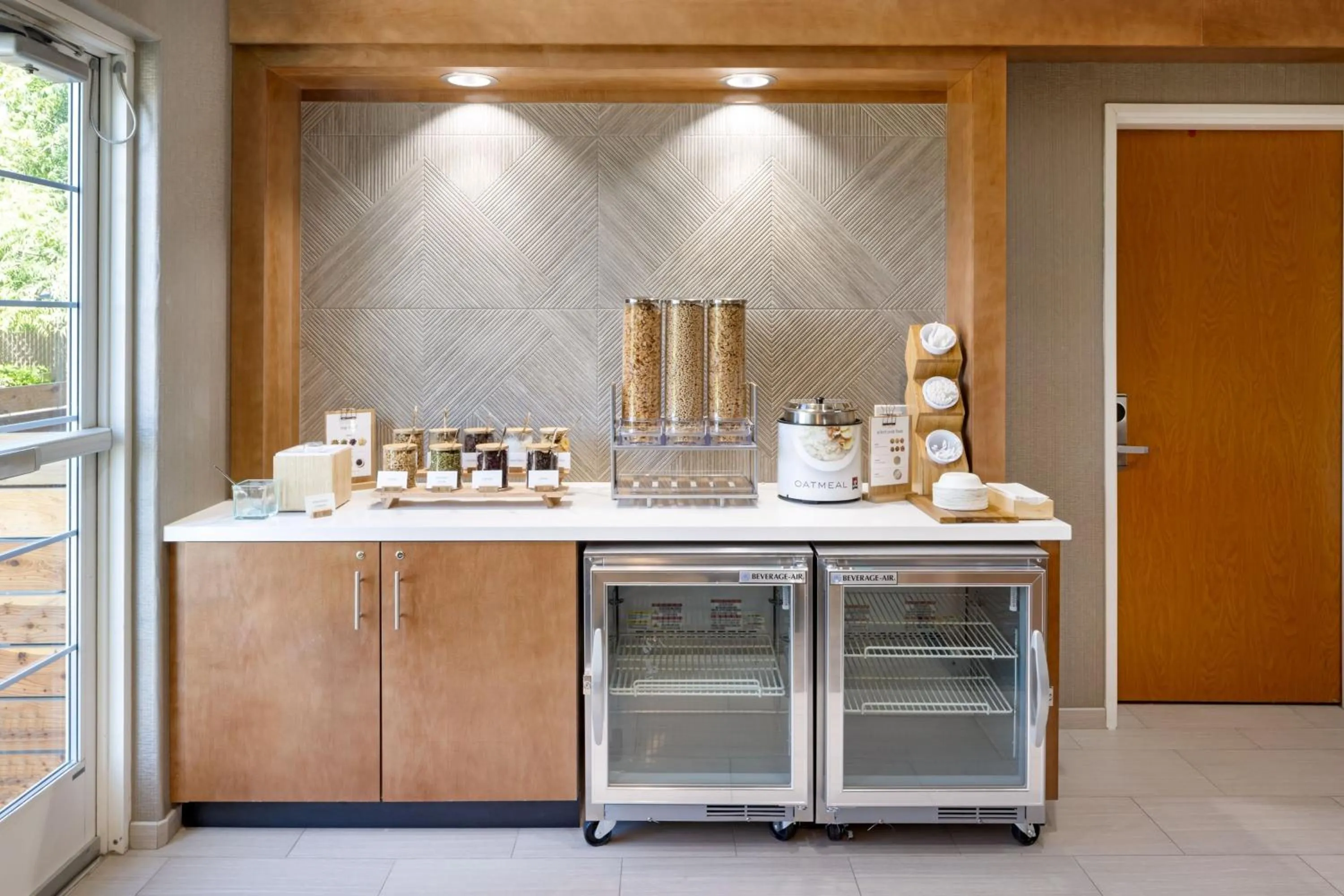 Breakfast in SpringHill Suites by Marriott Turlock