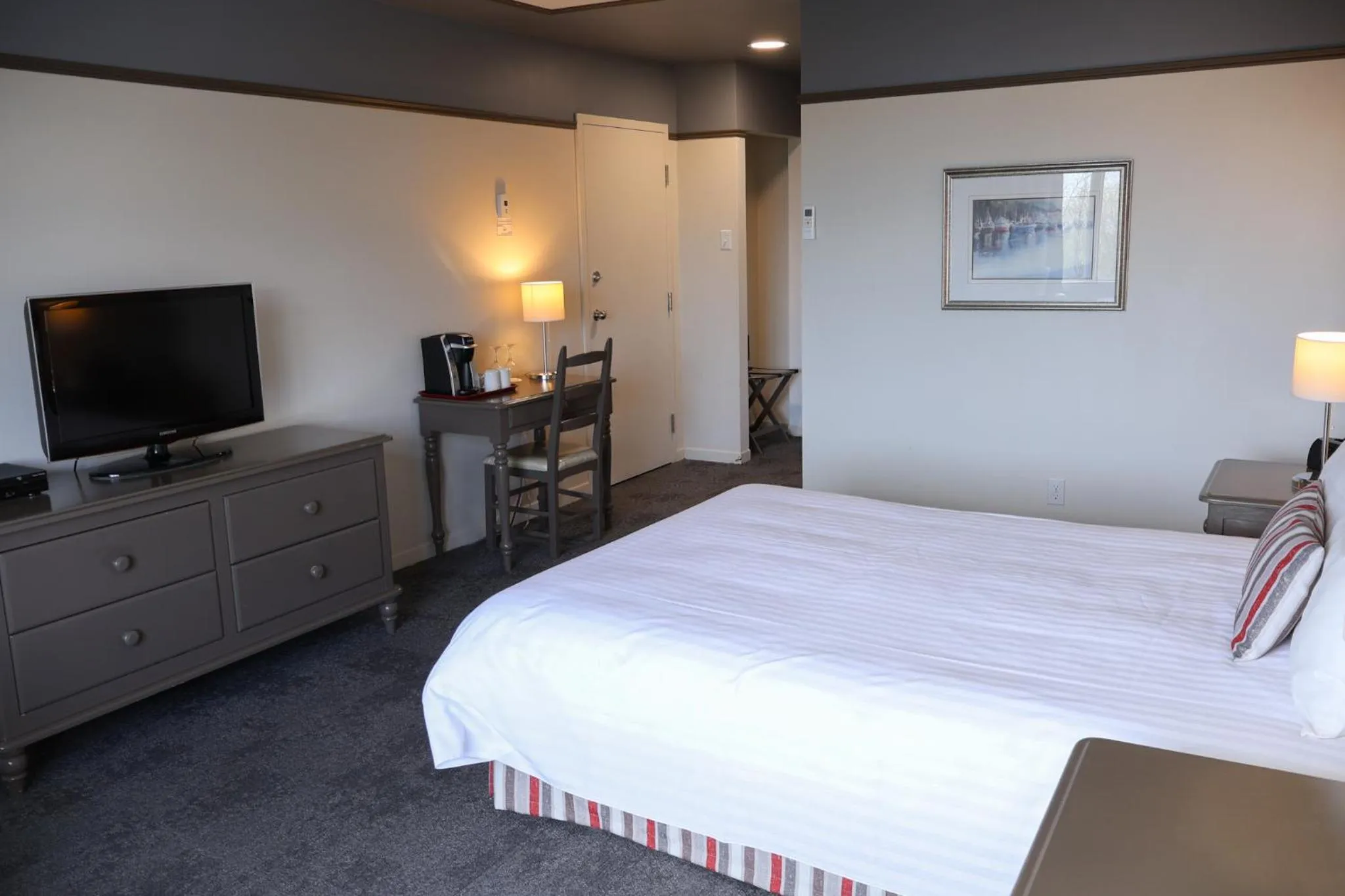 Bedroom, Bed in Hôtel au Petit Berger