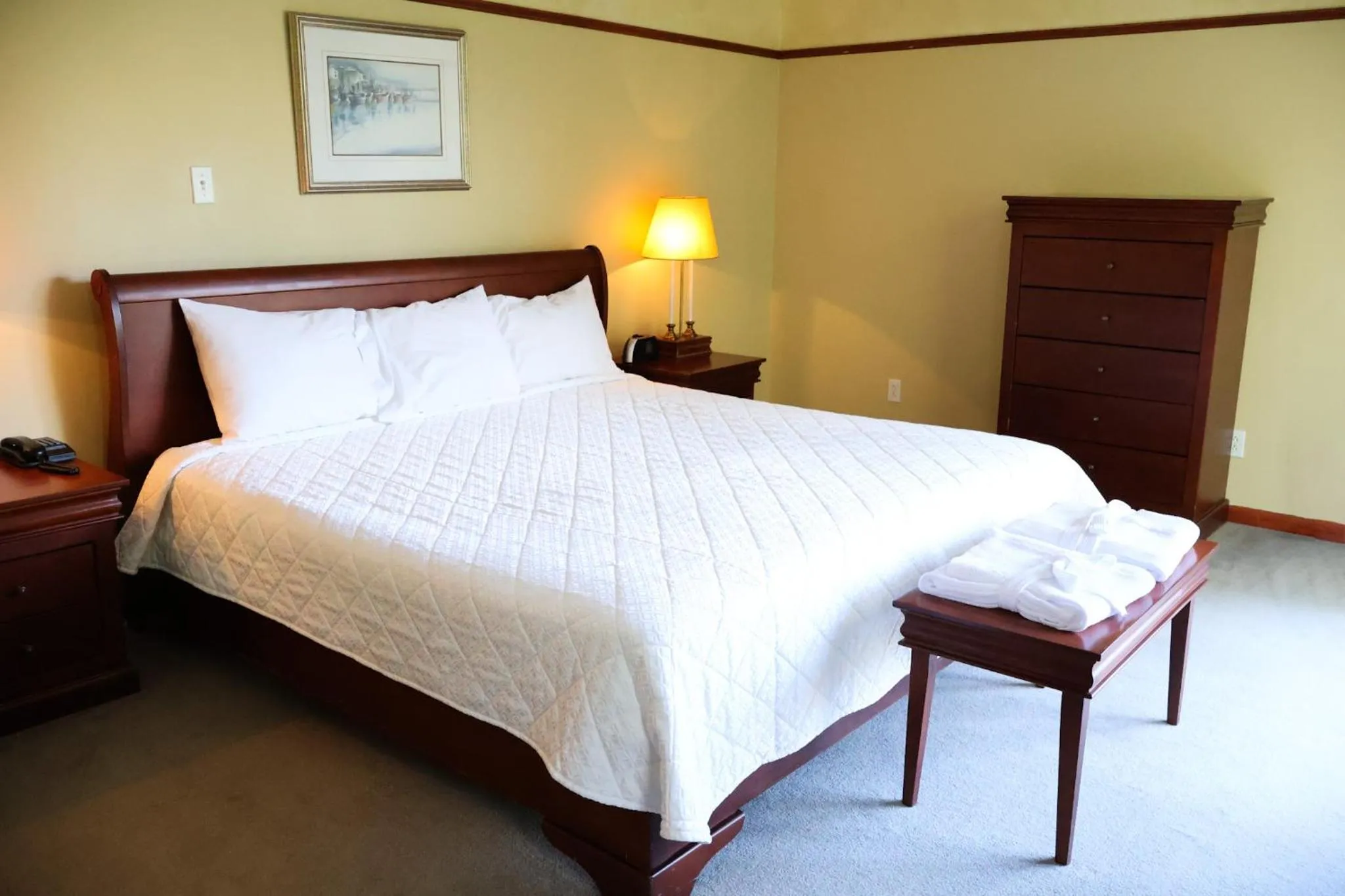 Bedroom, Bed in Hôtel au Petit Berger