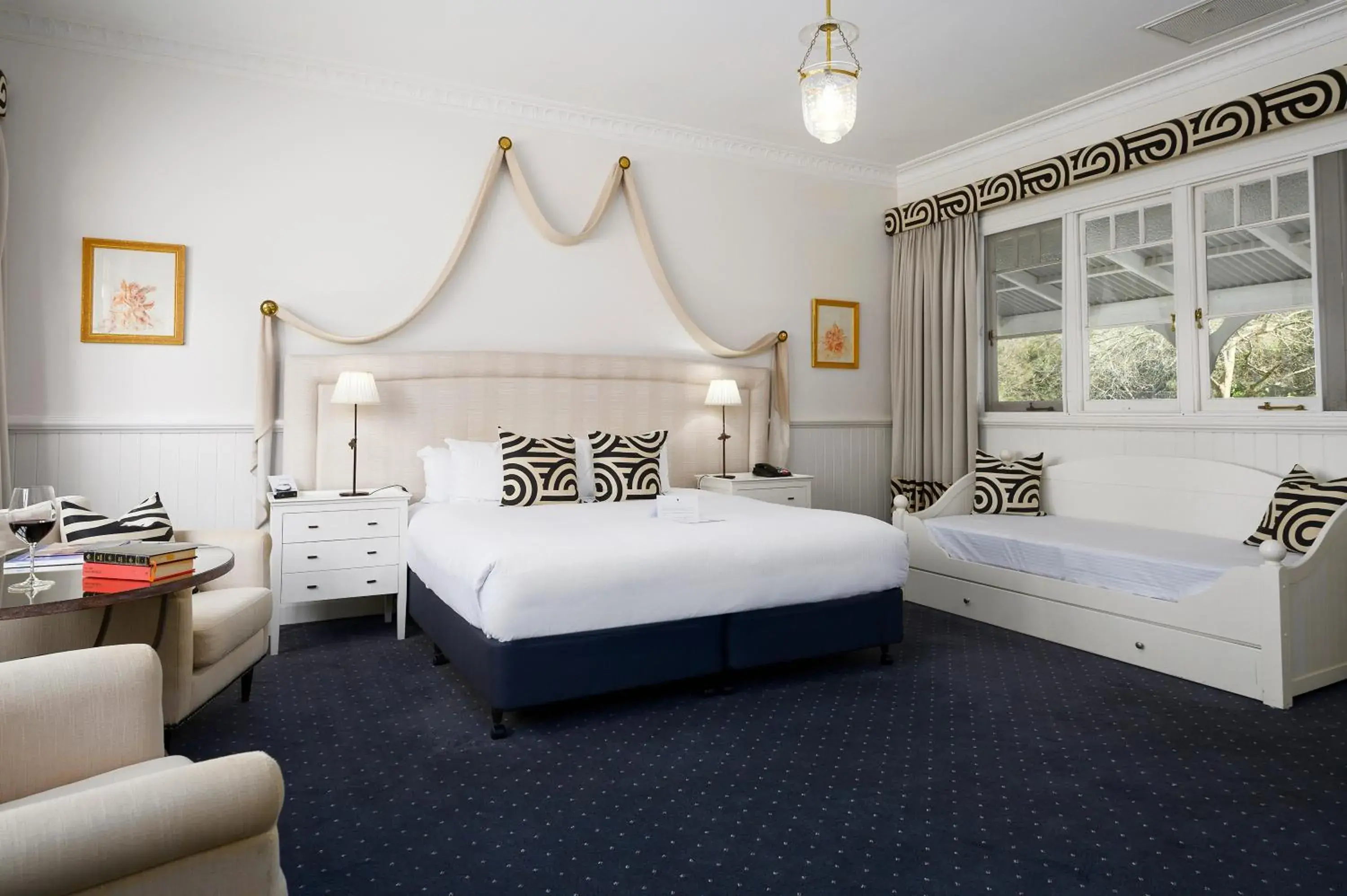 Superior Queen Room in The Convent Hunter Valley Hotel Superior Queen Room in The Convent Hunter Valley Hotel