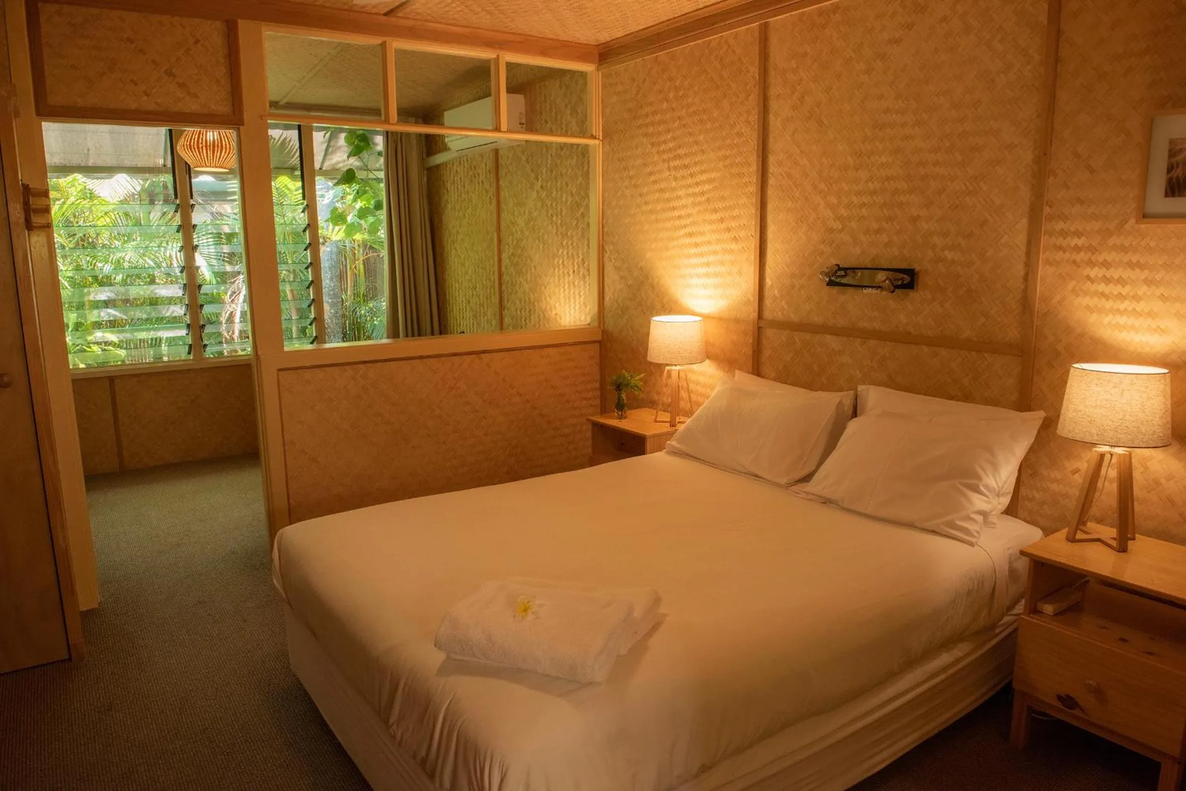 Bed in Tallow Beach Motel