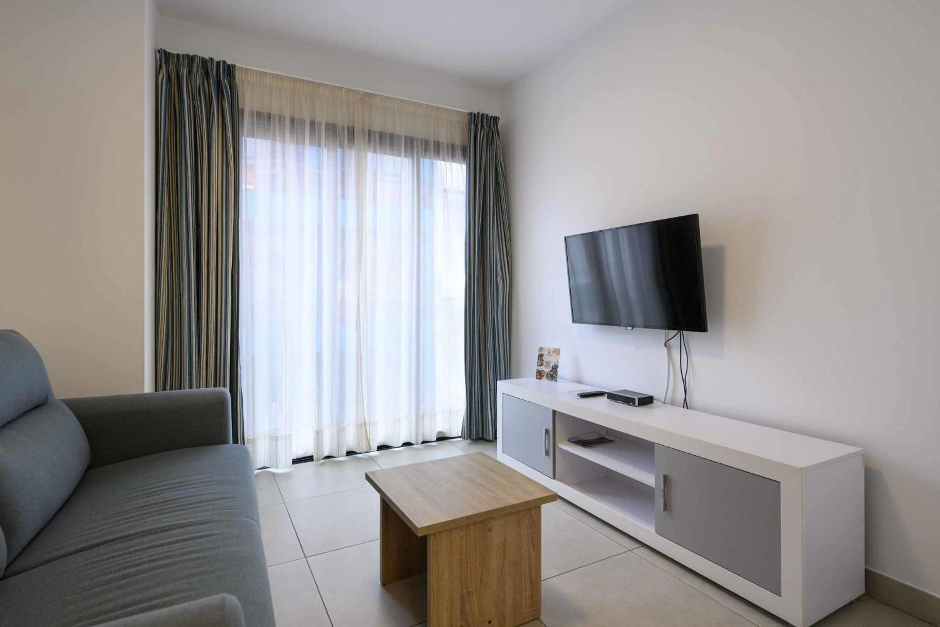 TV and multimedia in Canteras Suites