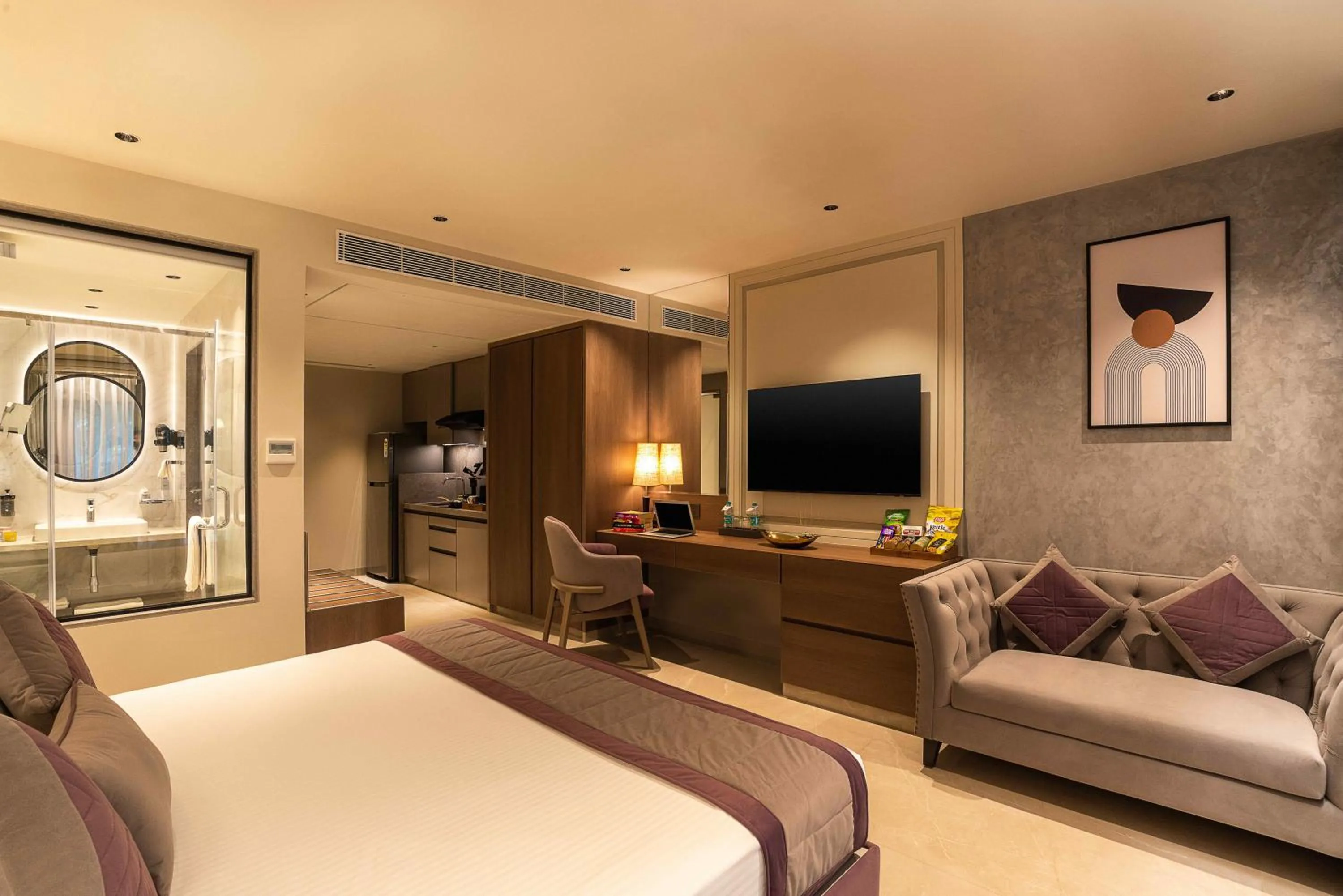 TV and multimedia, Bed in Grand Residency Hotel & Serviced Apartments