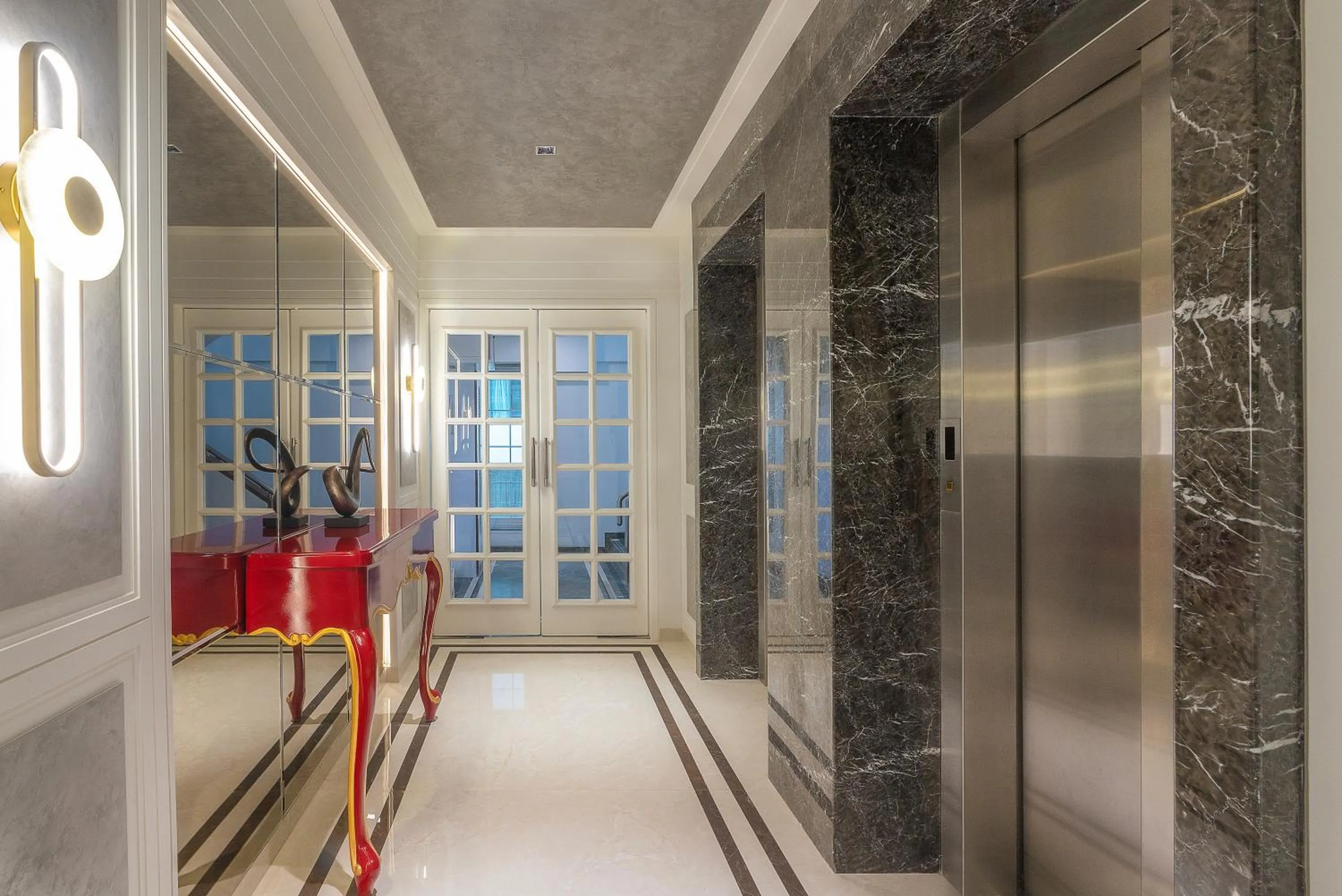 elevator in Grand Residency Hotel & Serviced Apartments