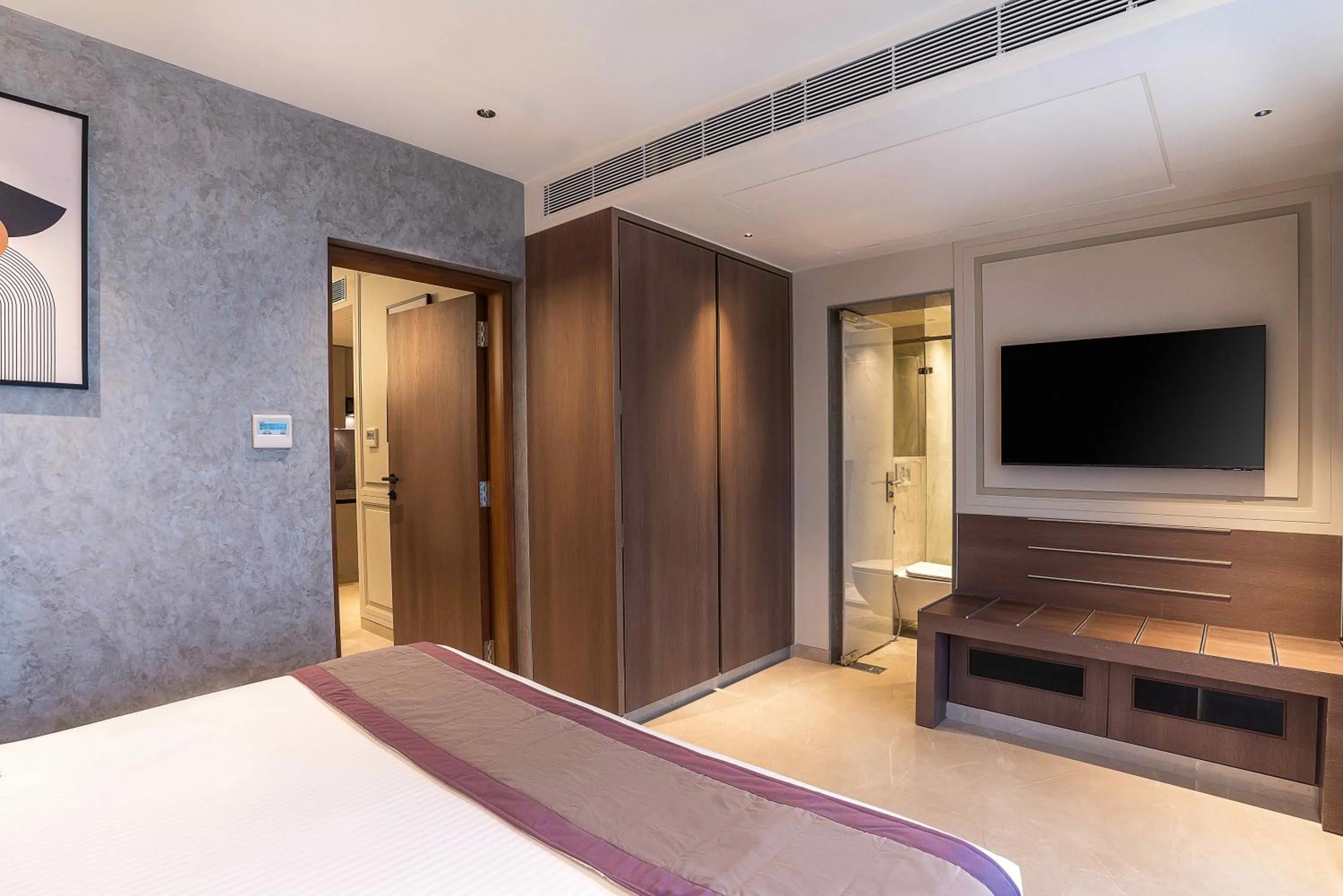 Photo of the whole room, Bed in Grand Residency Hotel & Serviced Apartments