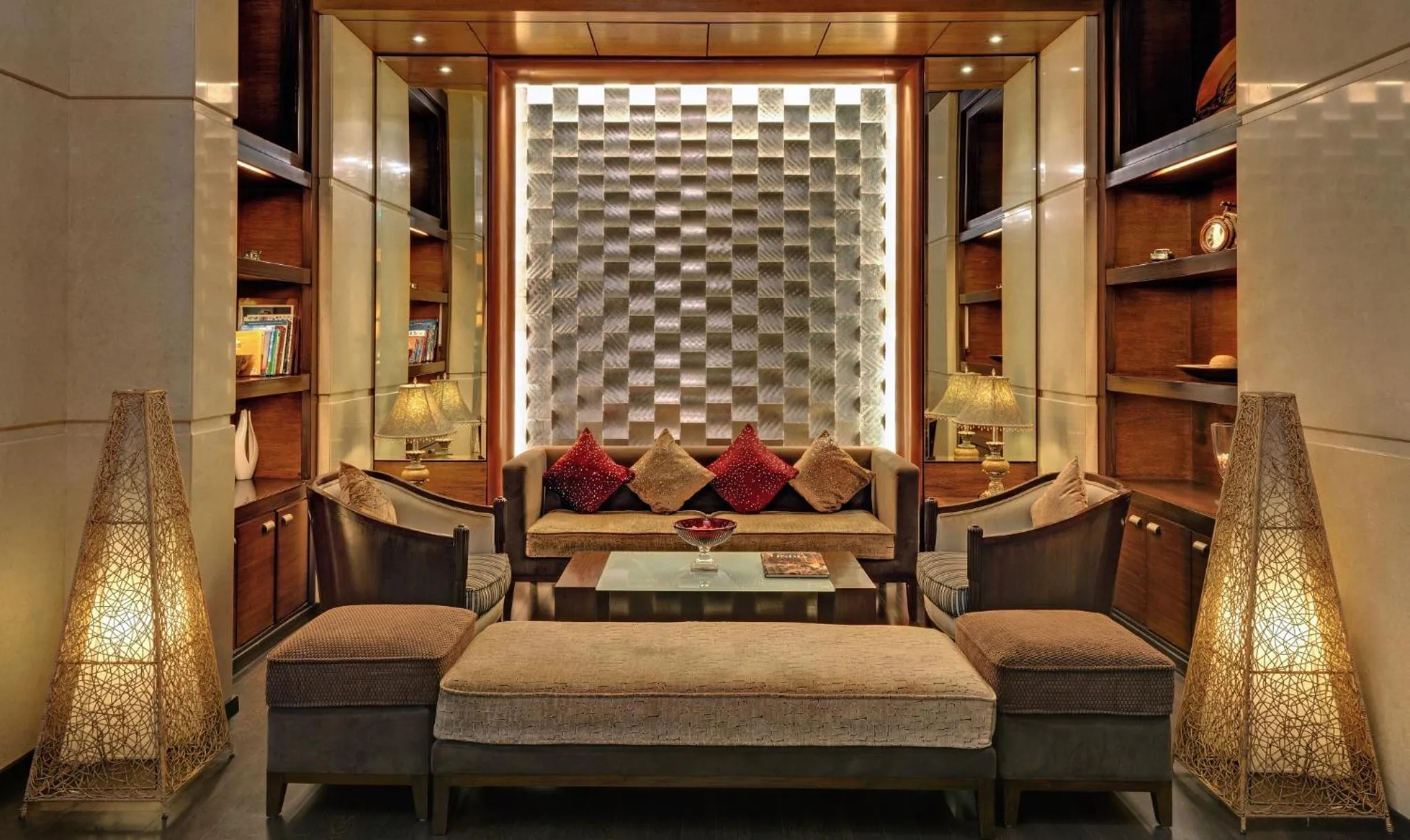 Lobby or reception in Grand Residency Hotel & Serviced Apartments