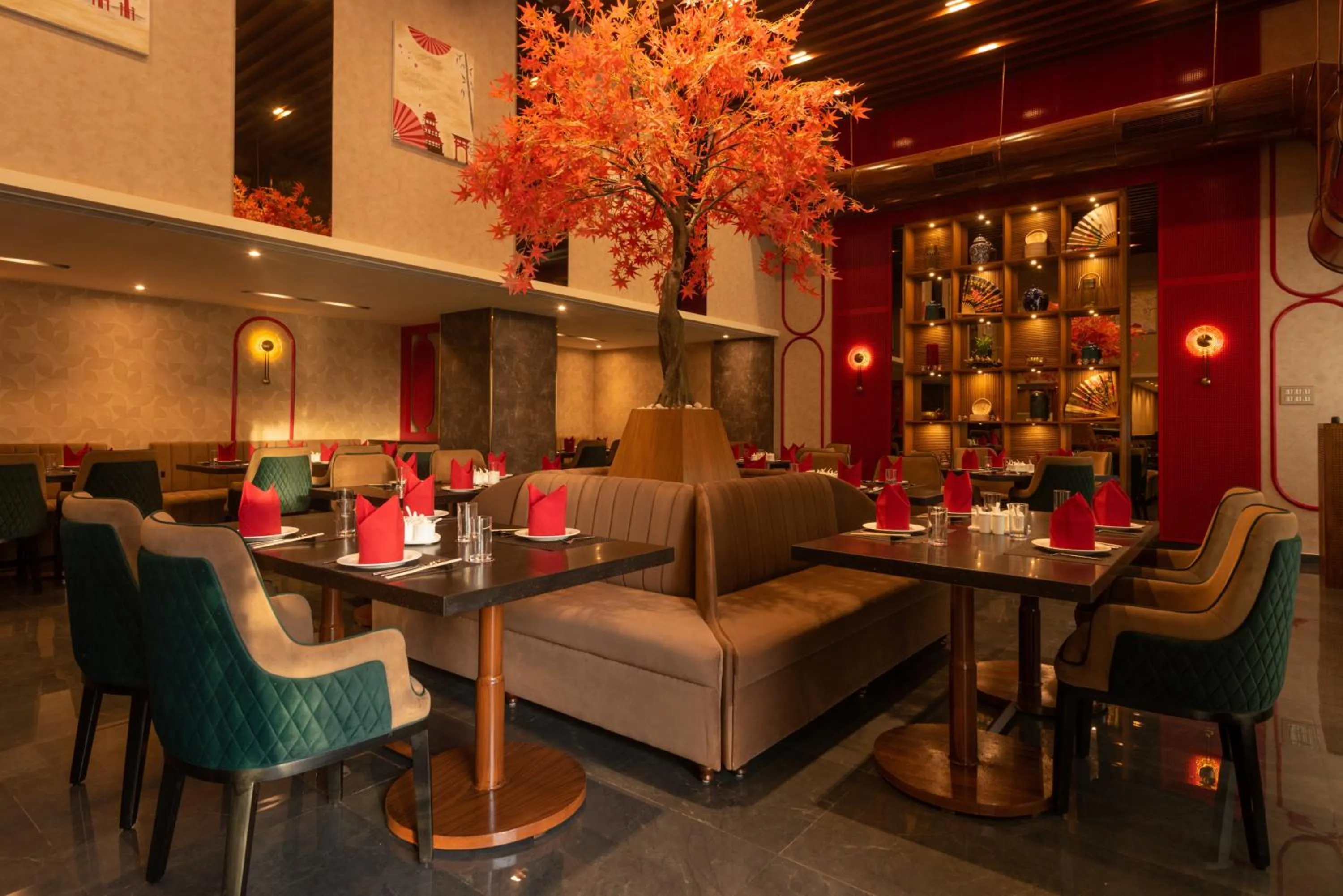 Restaurant/places to eat in Goldfinch Hotel Mangalore