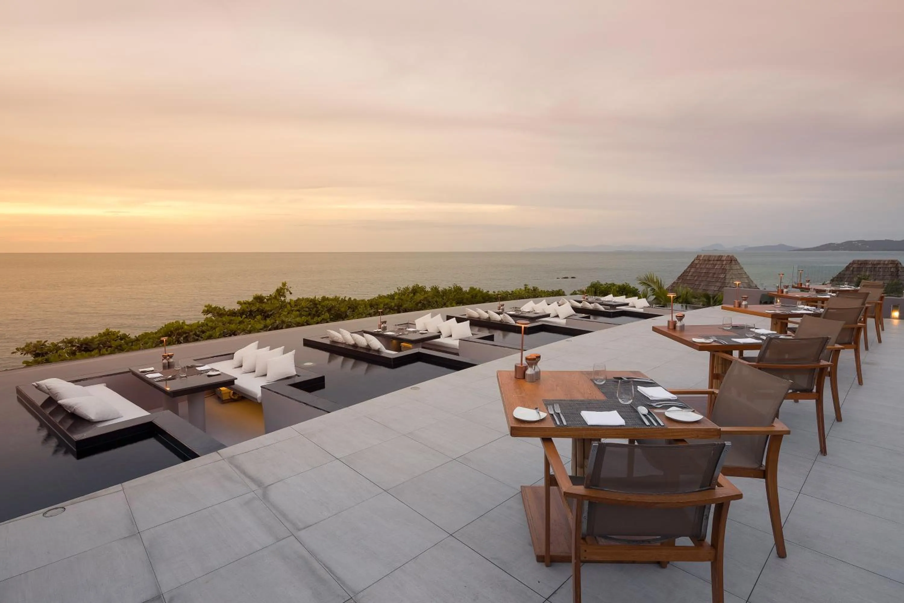 Restaurant/places to eat in Silavadee Pool Spa Resort - SHA Extra Plus