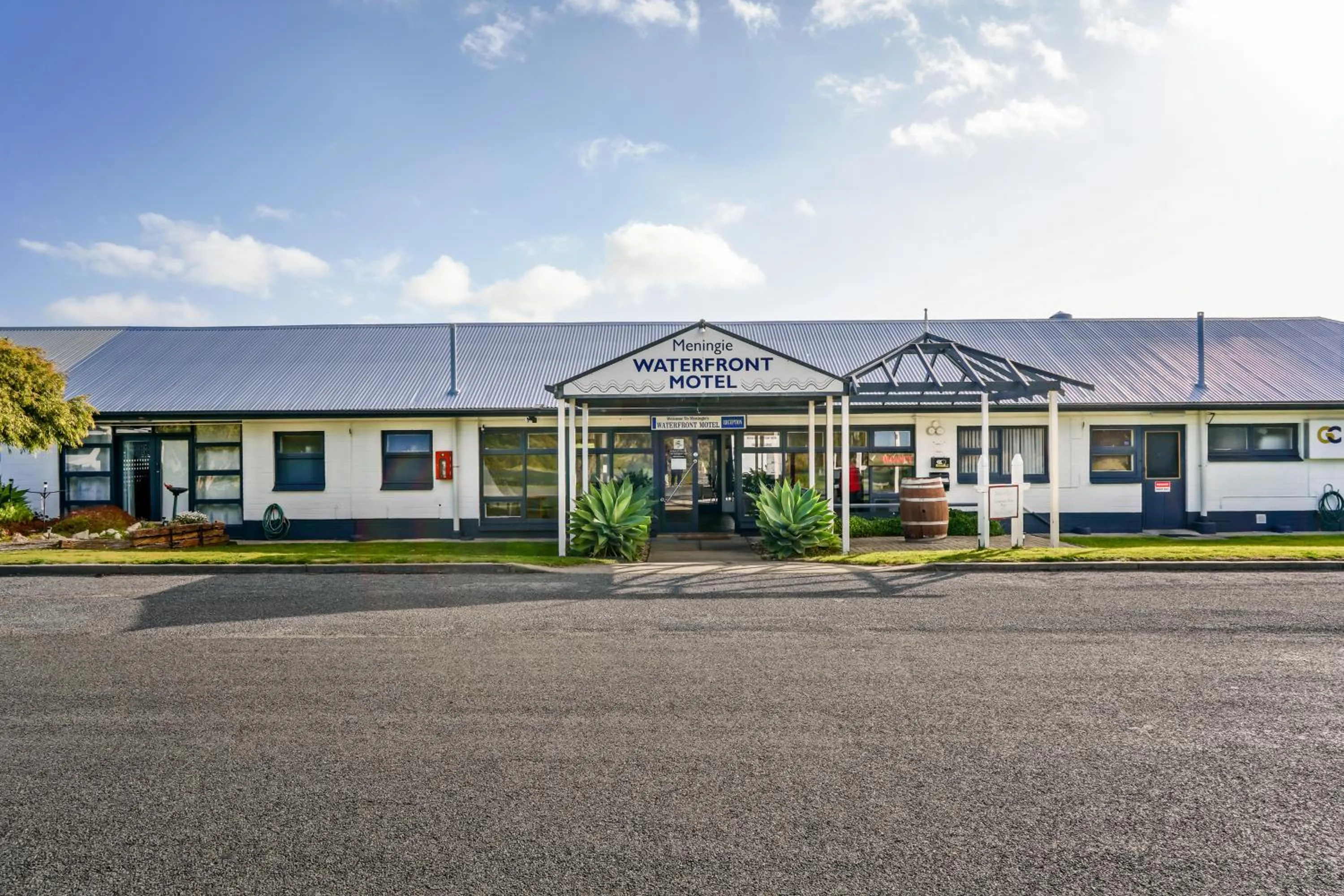 Meningie Waterfront Motel