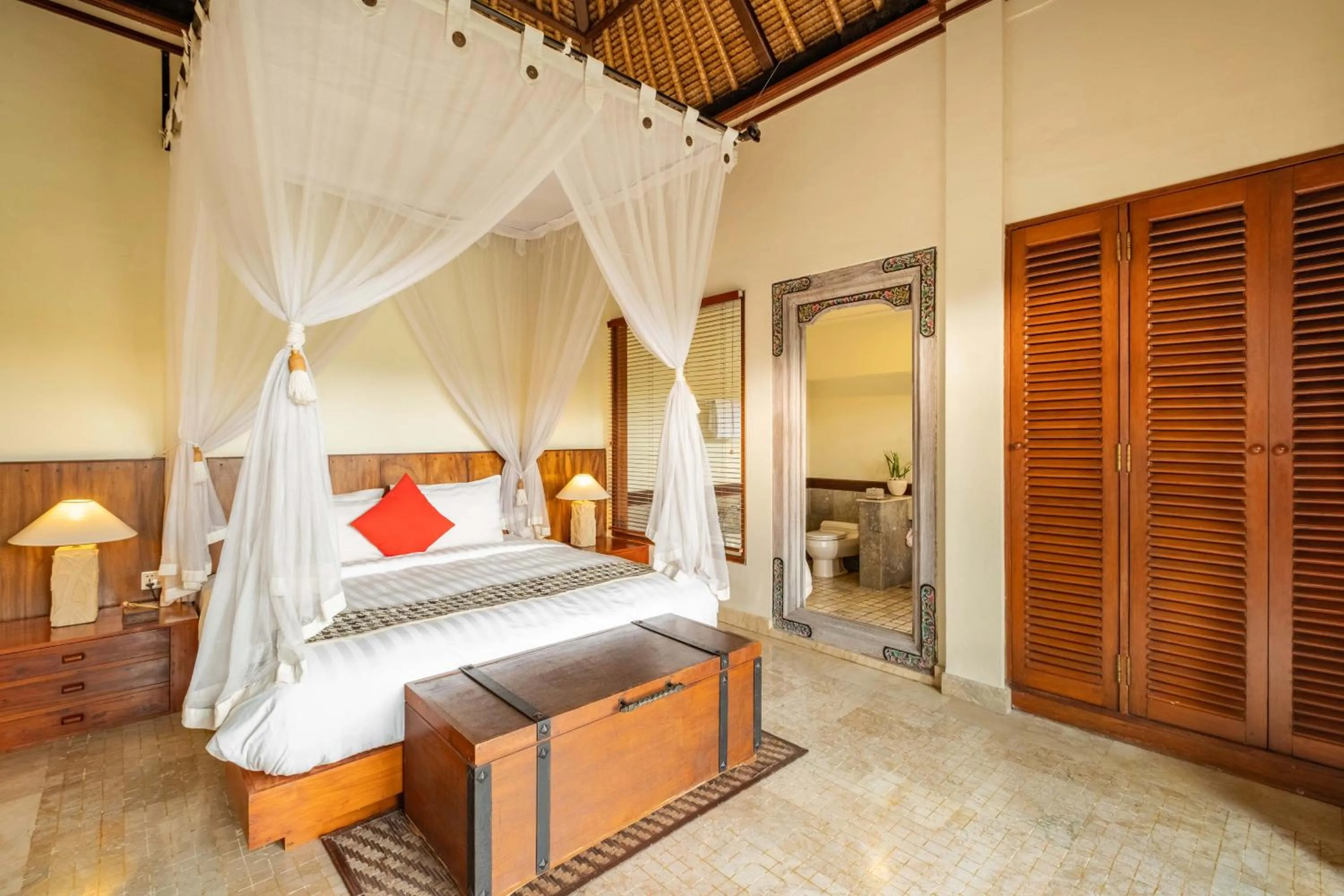 Bedroom, Bed in Villa Semana Resort Ubud